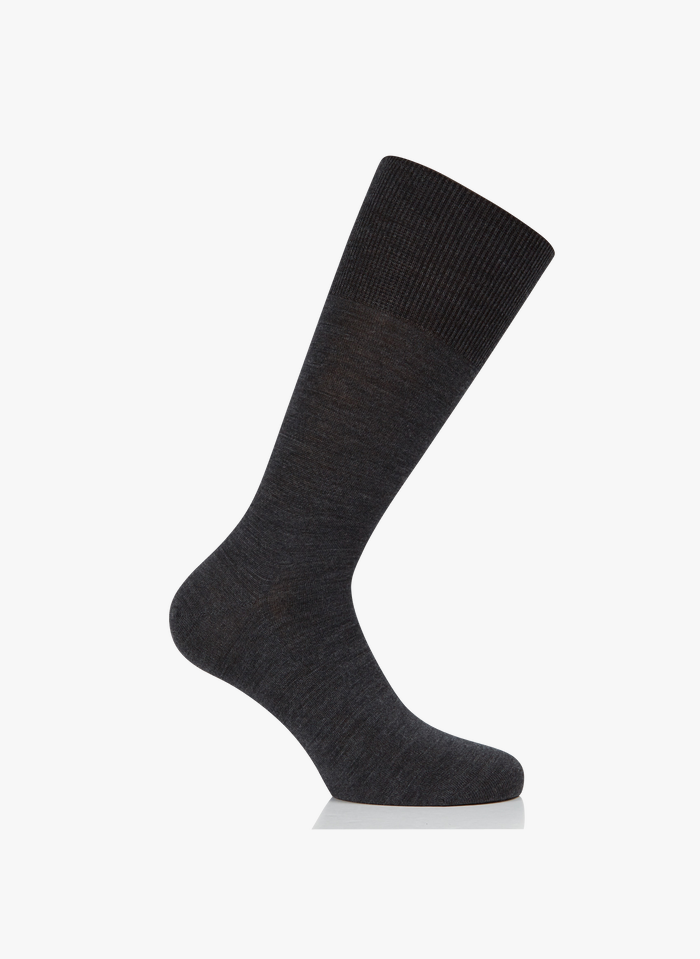 FALKE Hohe Socken aus Wollmix in Grau