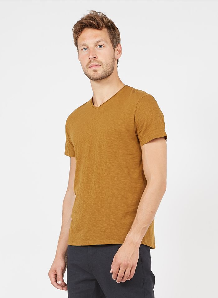 IKKS T-Shirt aus Baumwoll-Flammgarn mit V-Ausschnitt, Slim Fit in Braun