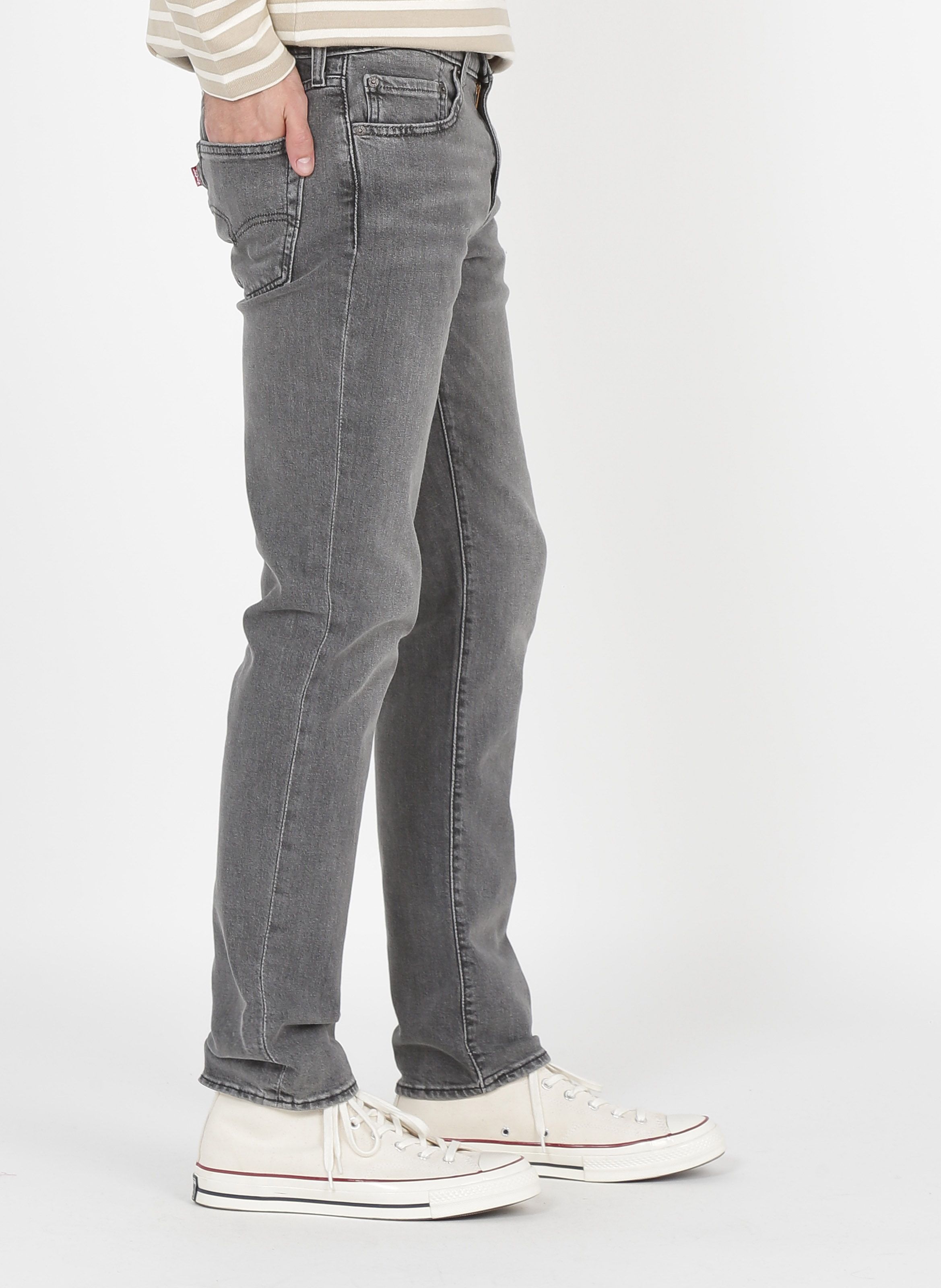 levi's washed slim fit jeans