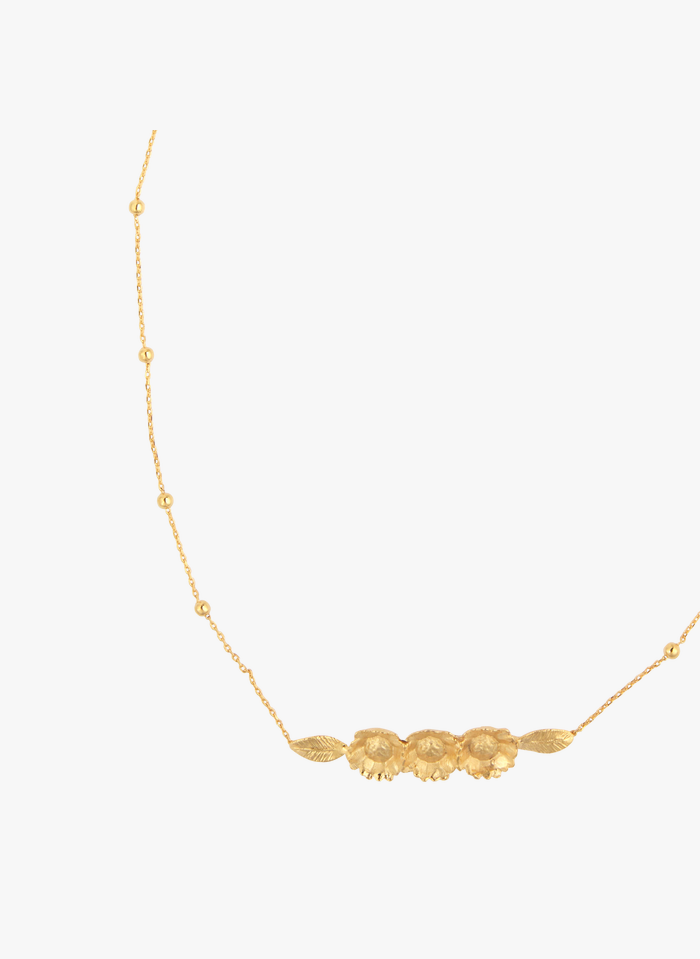 VICTOIRE STUDIO Blumen-Halskette aus feinvergoldetem Messing in Golden