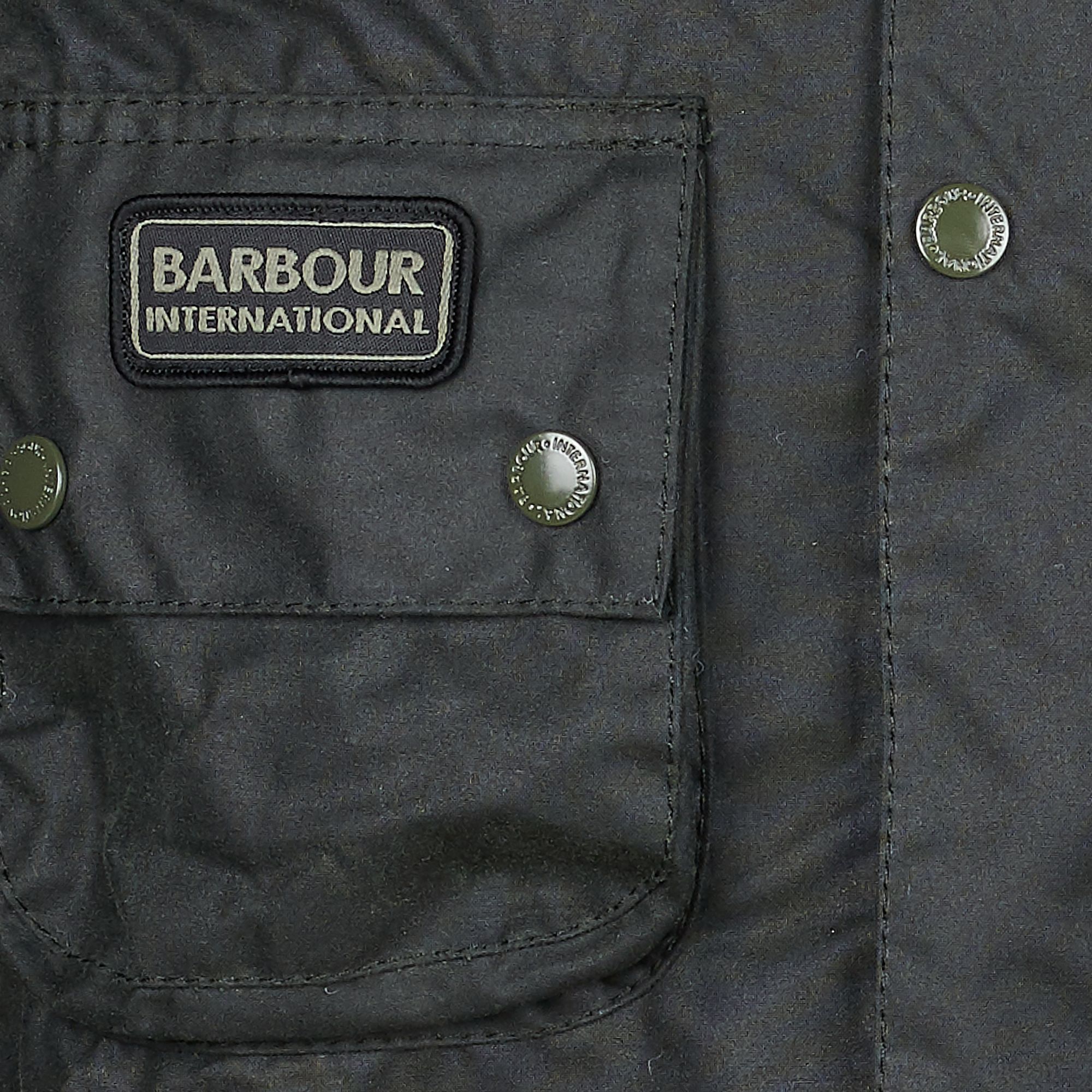 Barbour Men: New Collection Online | Place des Tendances