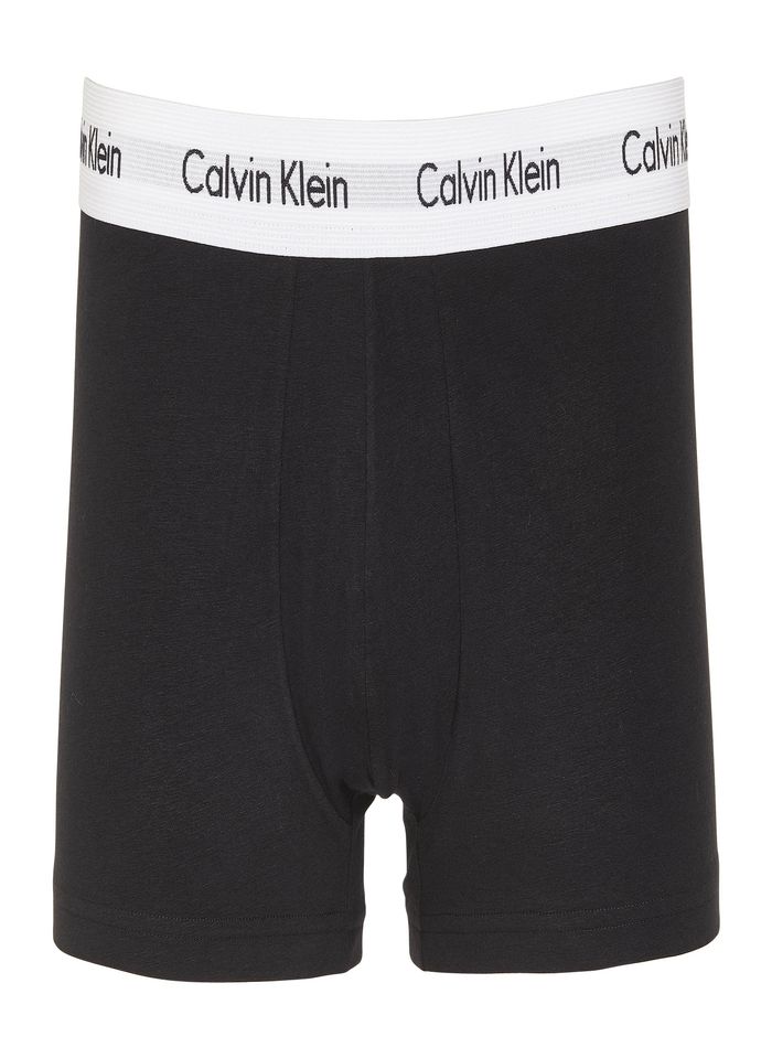 https://media-cdn.placedestendances.com/en/calvin-klein-underwear-pack-of-three-cotton-boxer-shorts-black/image/16/5/1510165.jpg?fit=bounds&bg-color=FFFFFF&width=700&height=959&canvas=700-959