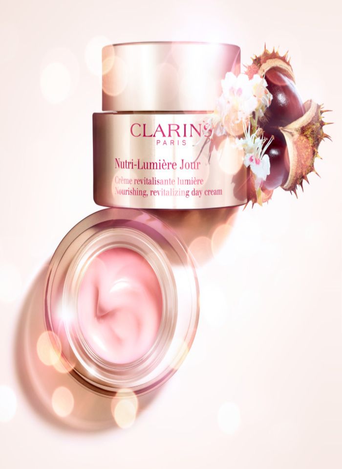 Clarins Super Restorative Smoothing Treatment Essence 200ml