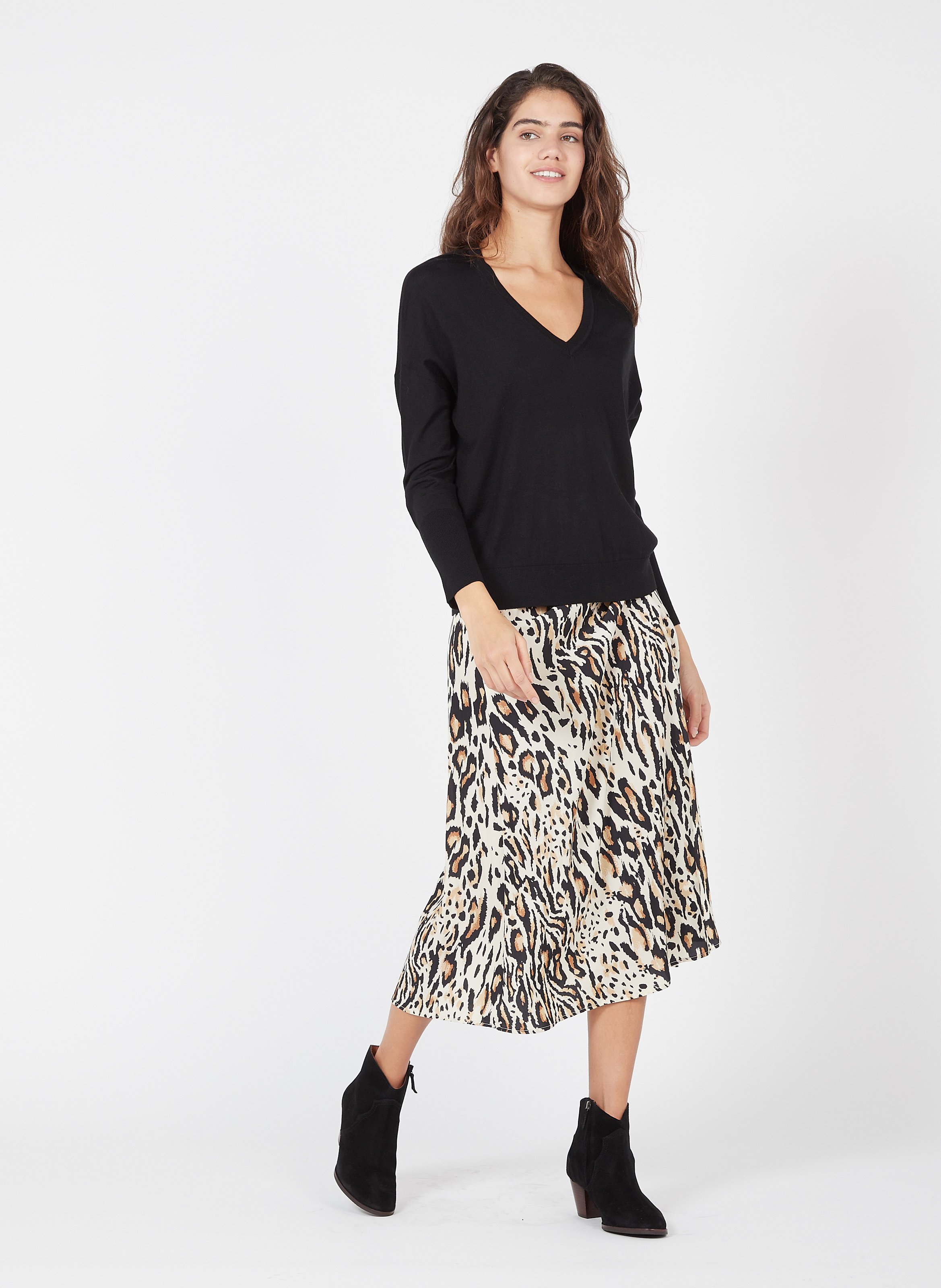 leopard print midi skirt v neck