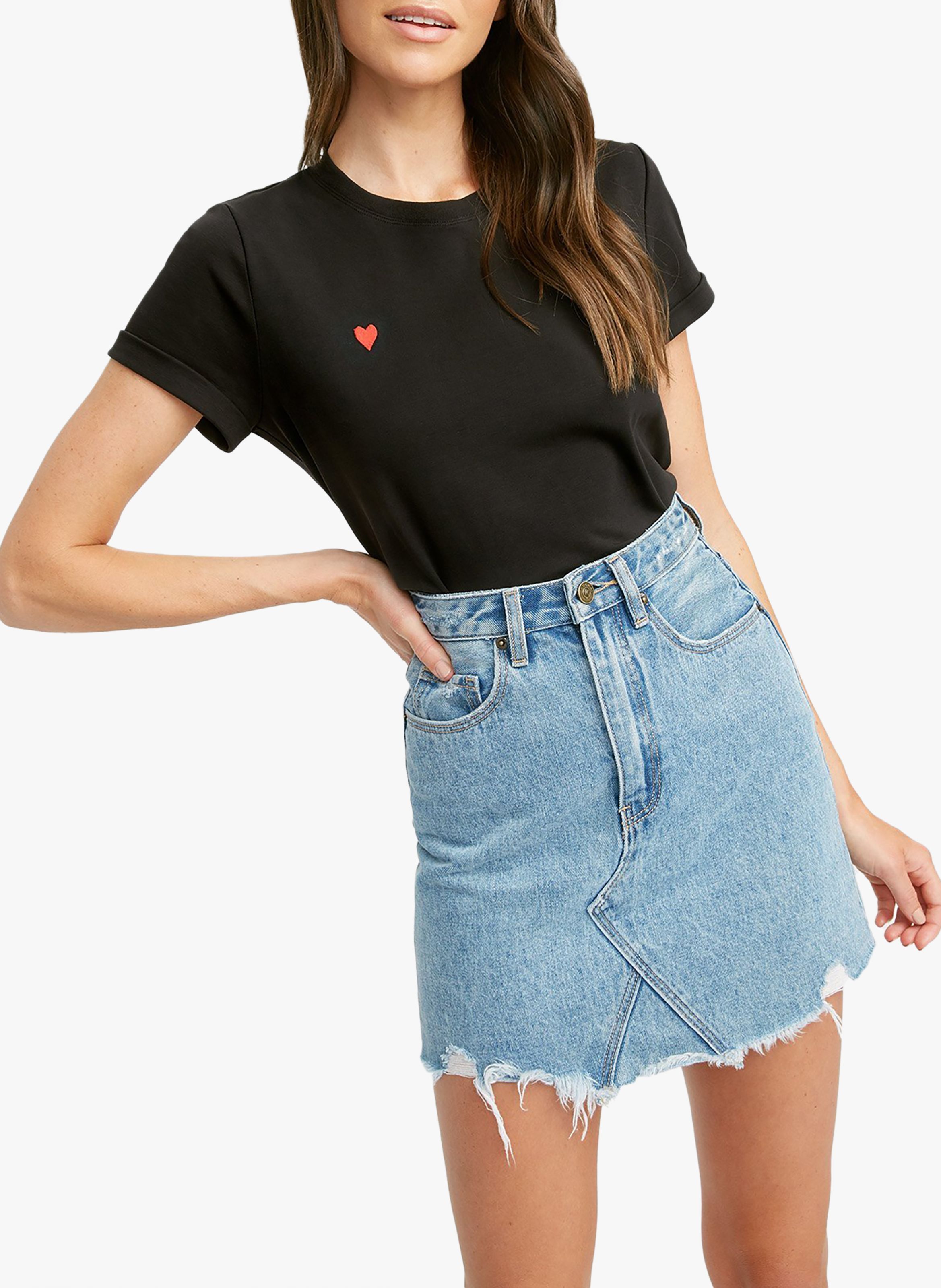 Black Round-neck cotton T-shirt with embroidered hearts