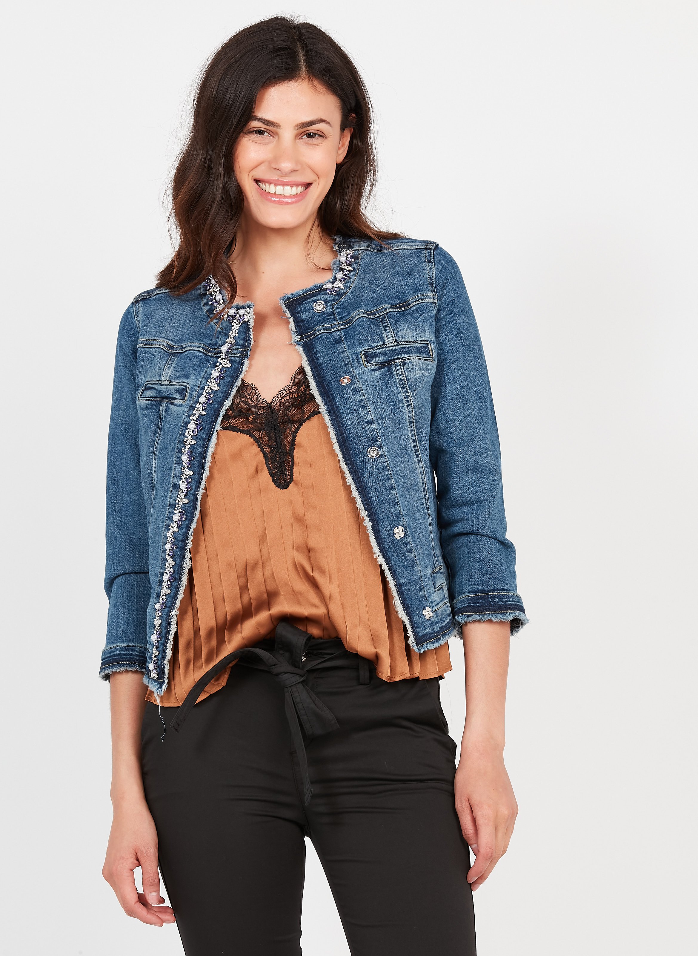 amaze trucker jacket