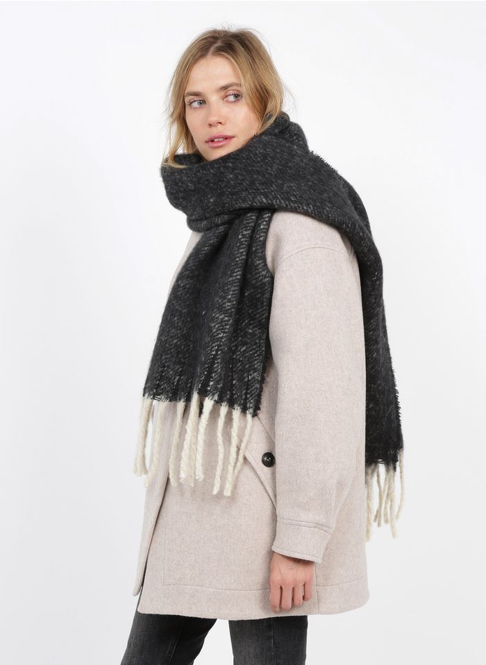 MAISON 123 Black Fluffy knit scarf