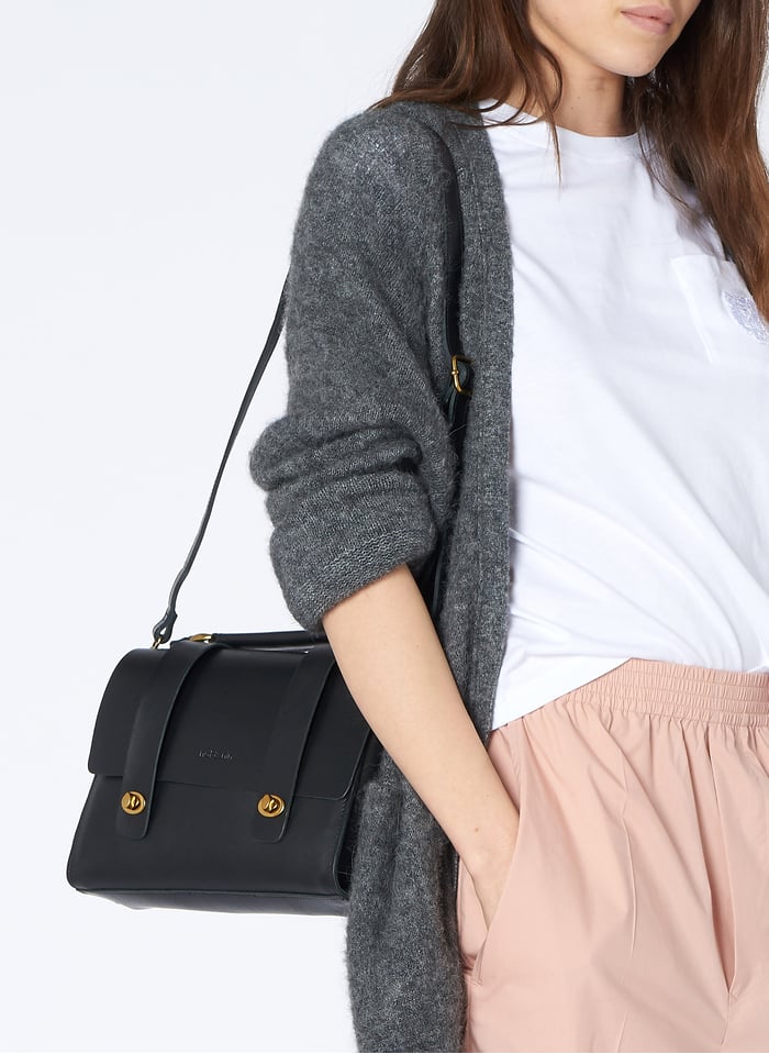 Alena nat et nin Clearance