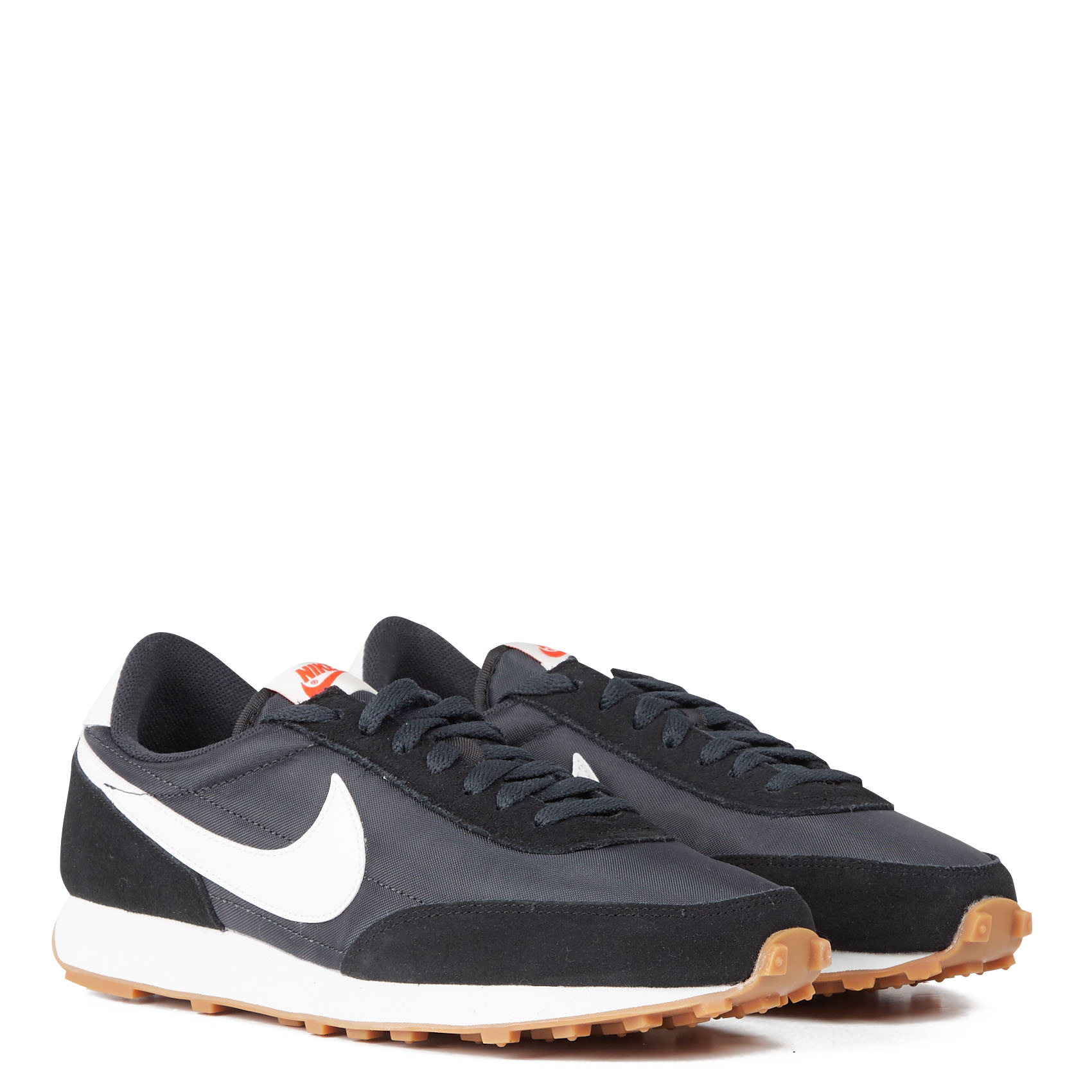 nike daybreak trainers in black and green