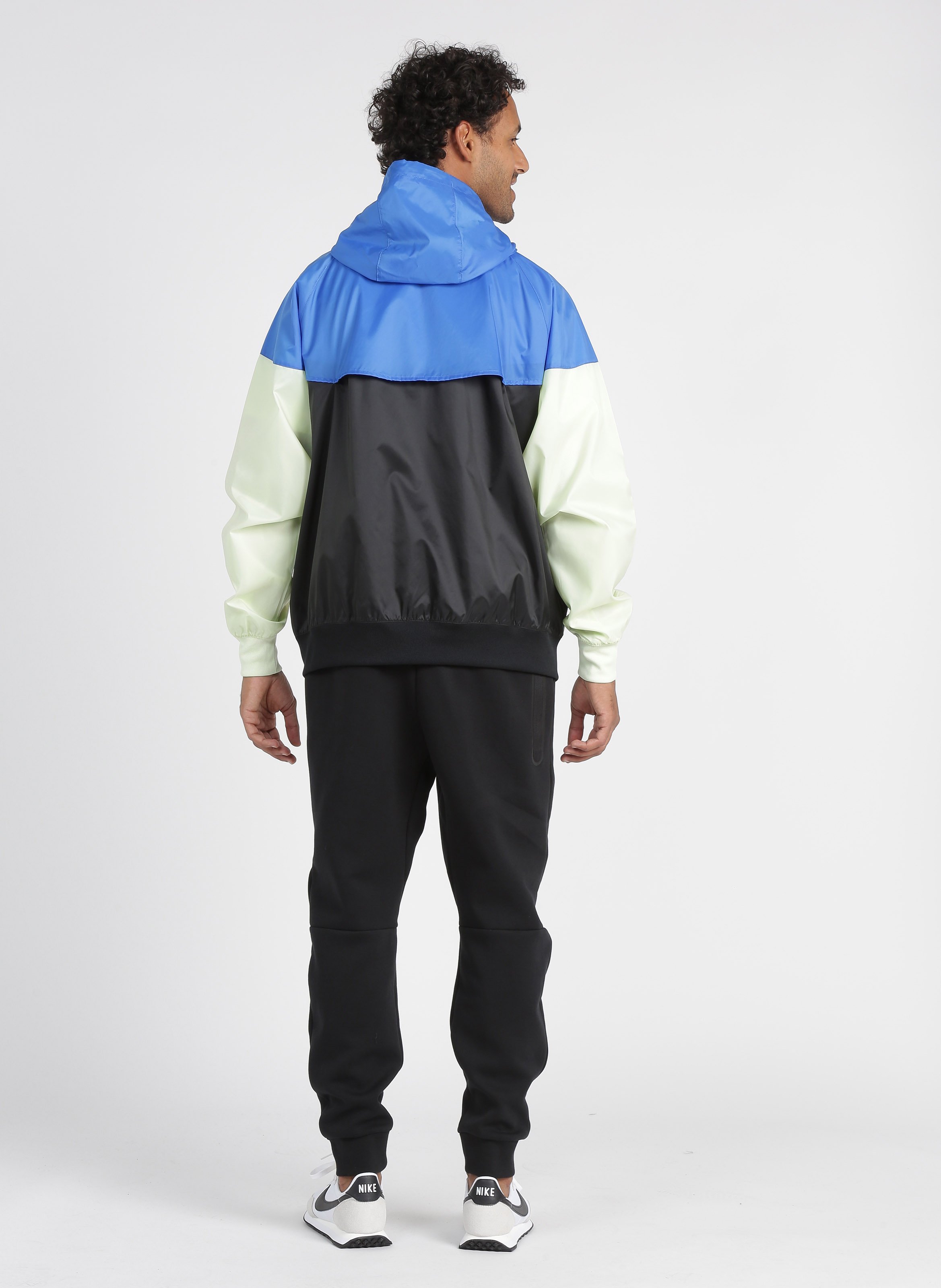 nike reissue windbreaker jacket