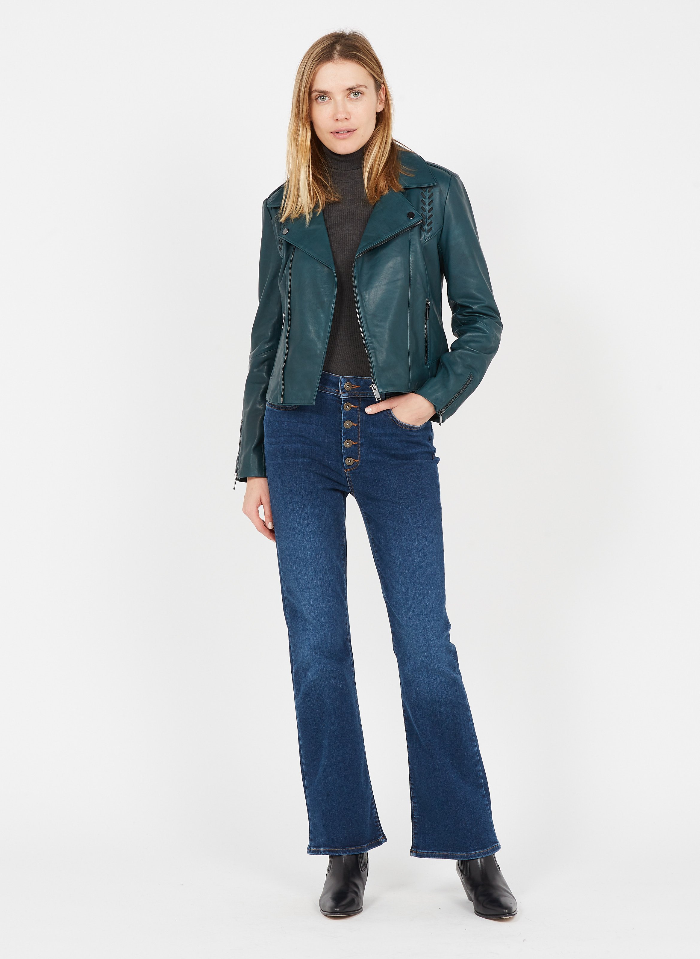 collared zip up jacket