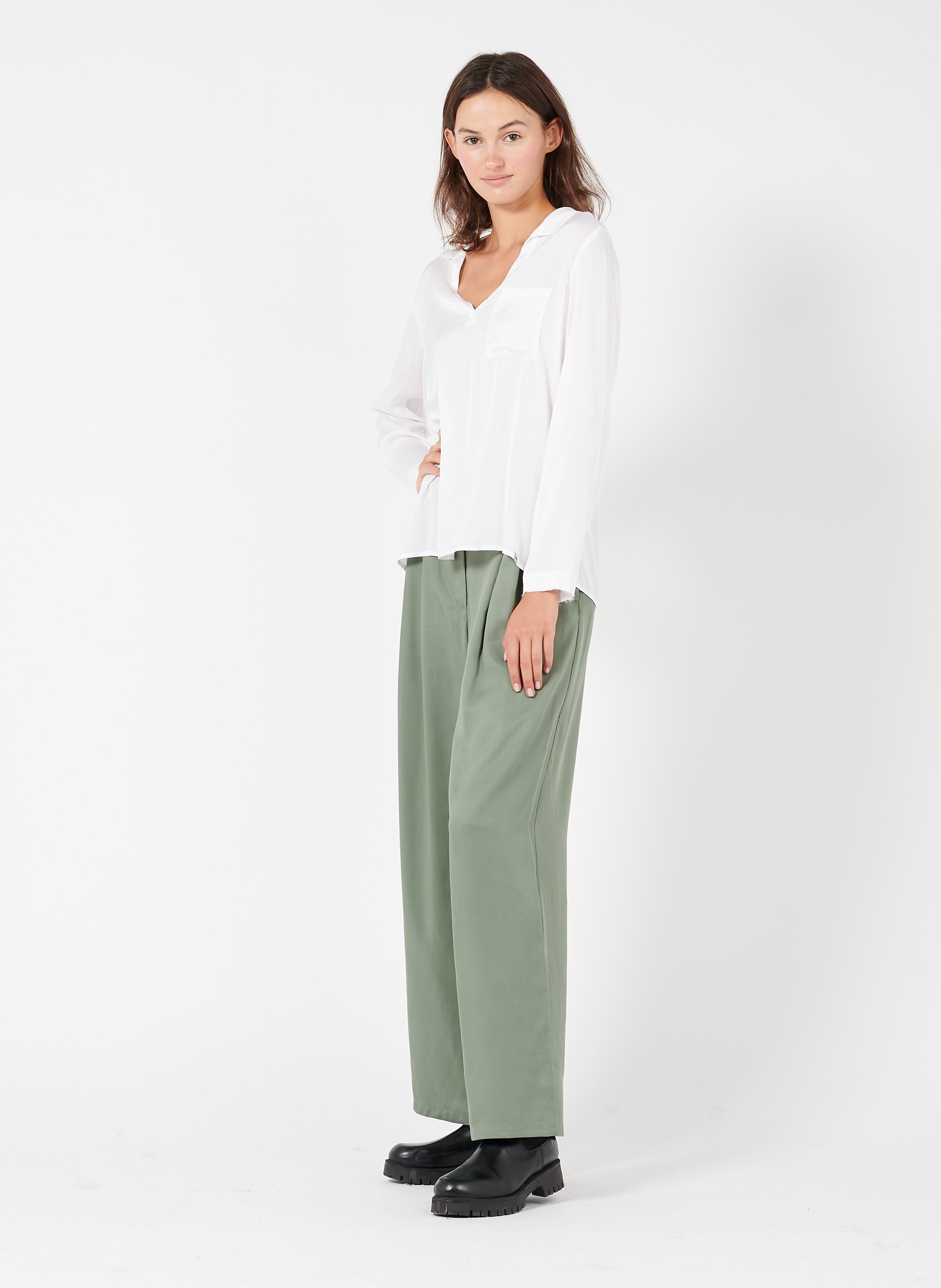 wide leg active pants