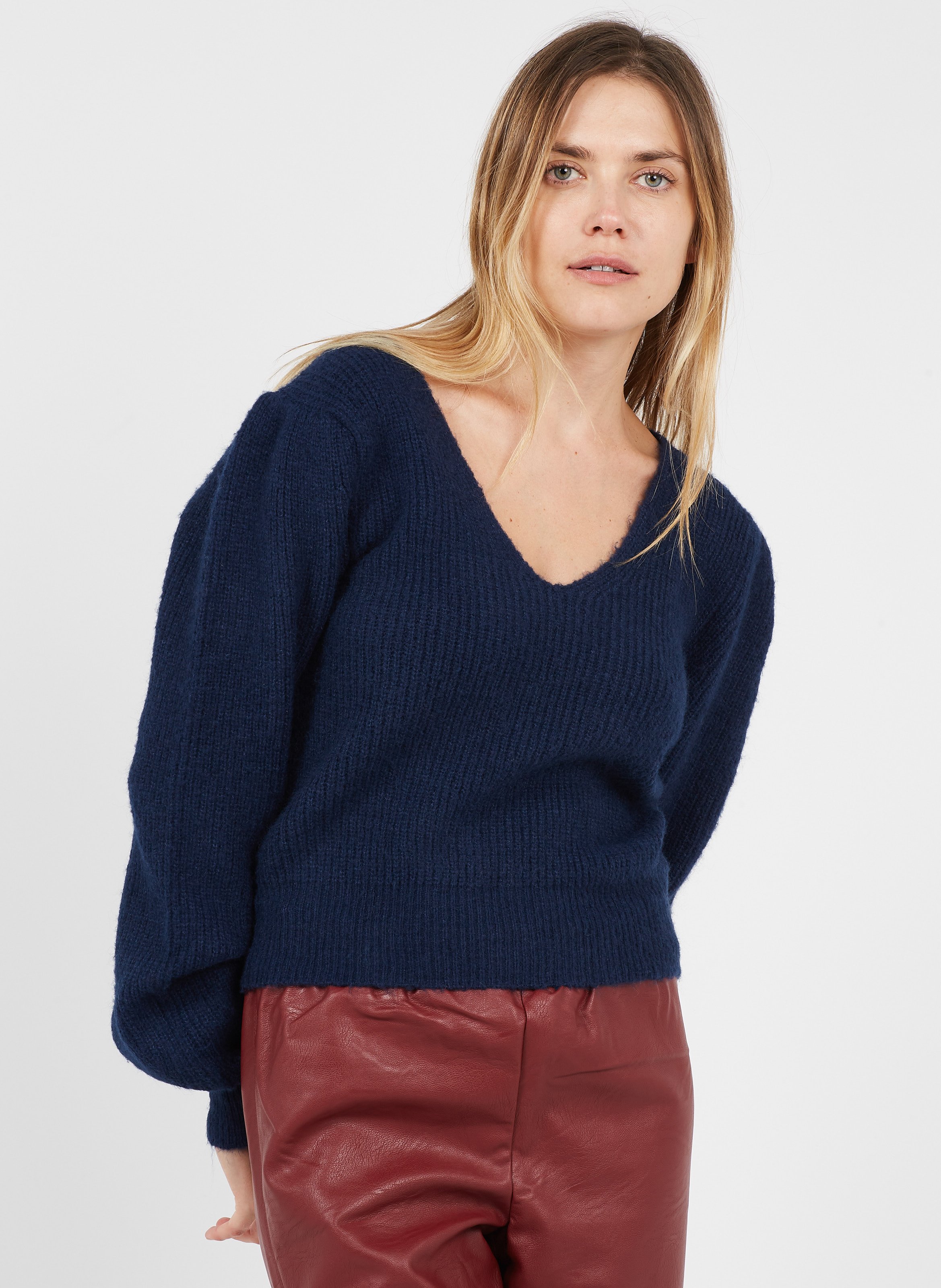 women's navy blue v neck sweater