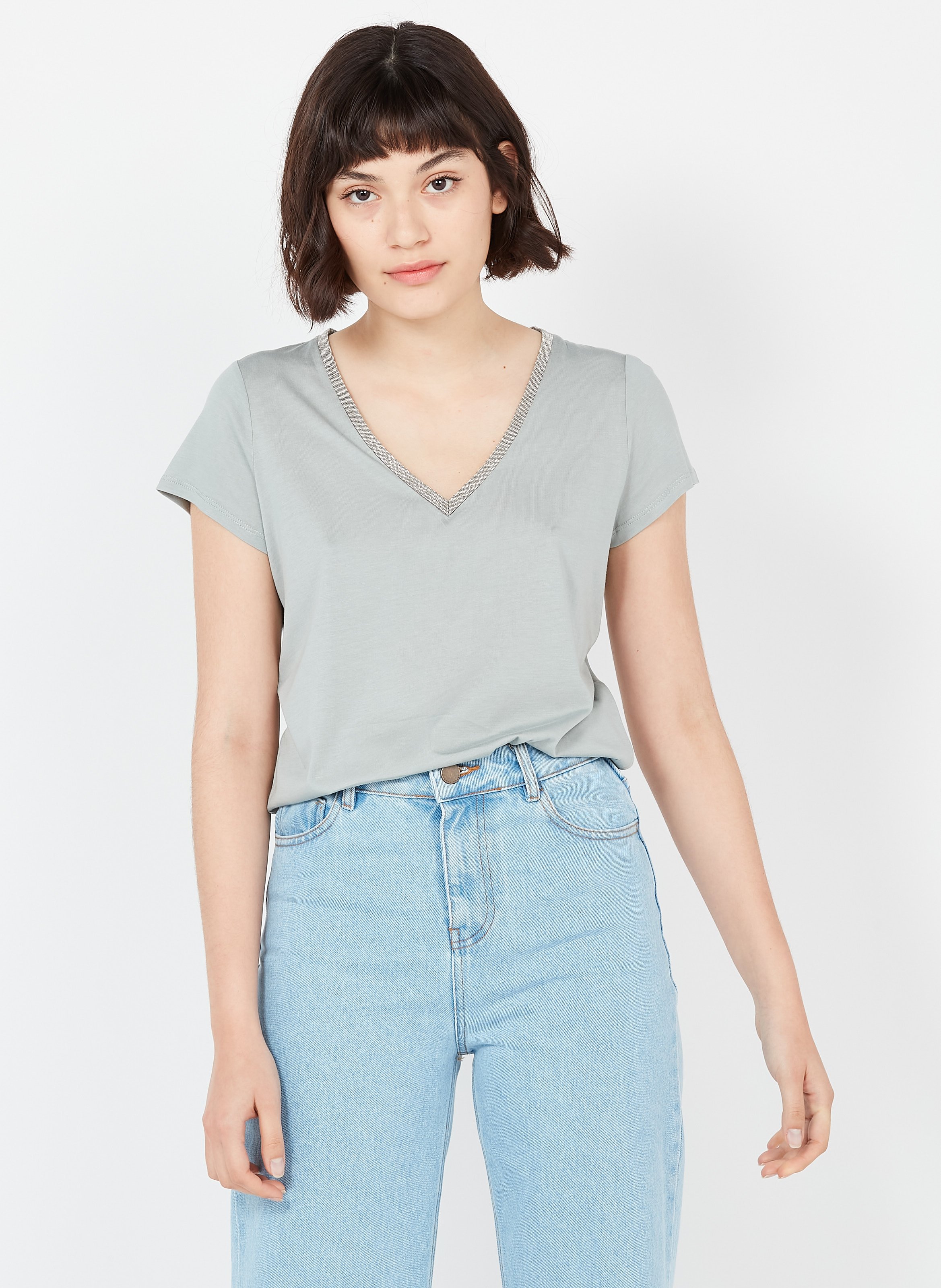 Viscose V-neck T-shirt Amande Sud 