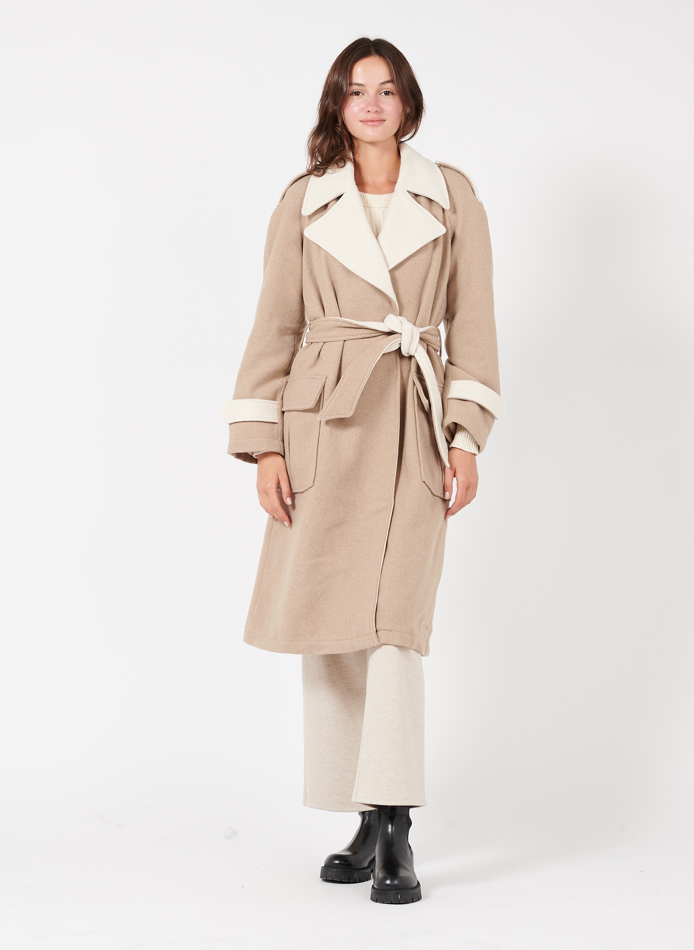 vila camel coat
