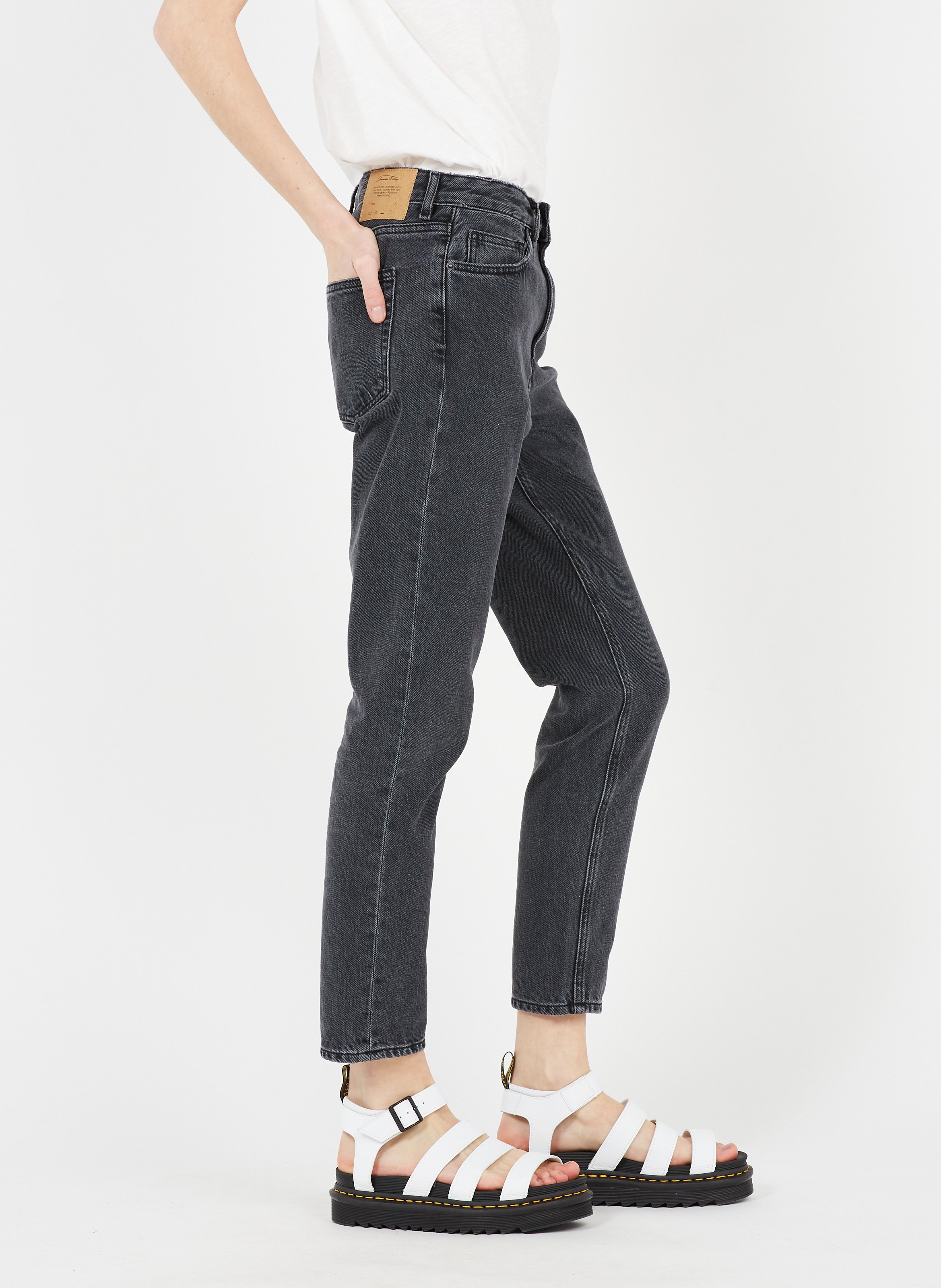 Vaquero Slim Con 5 Bolsillos Black Et American Vintage - Mujer | Place des Tendances