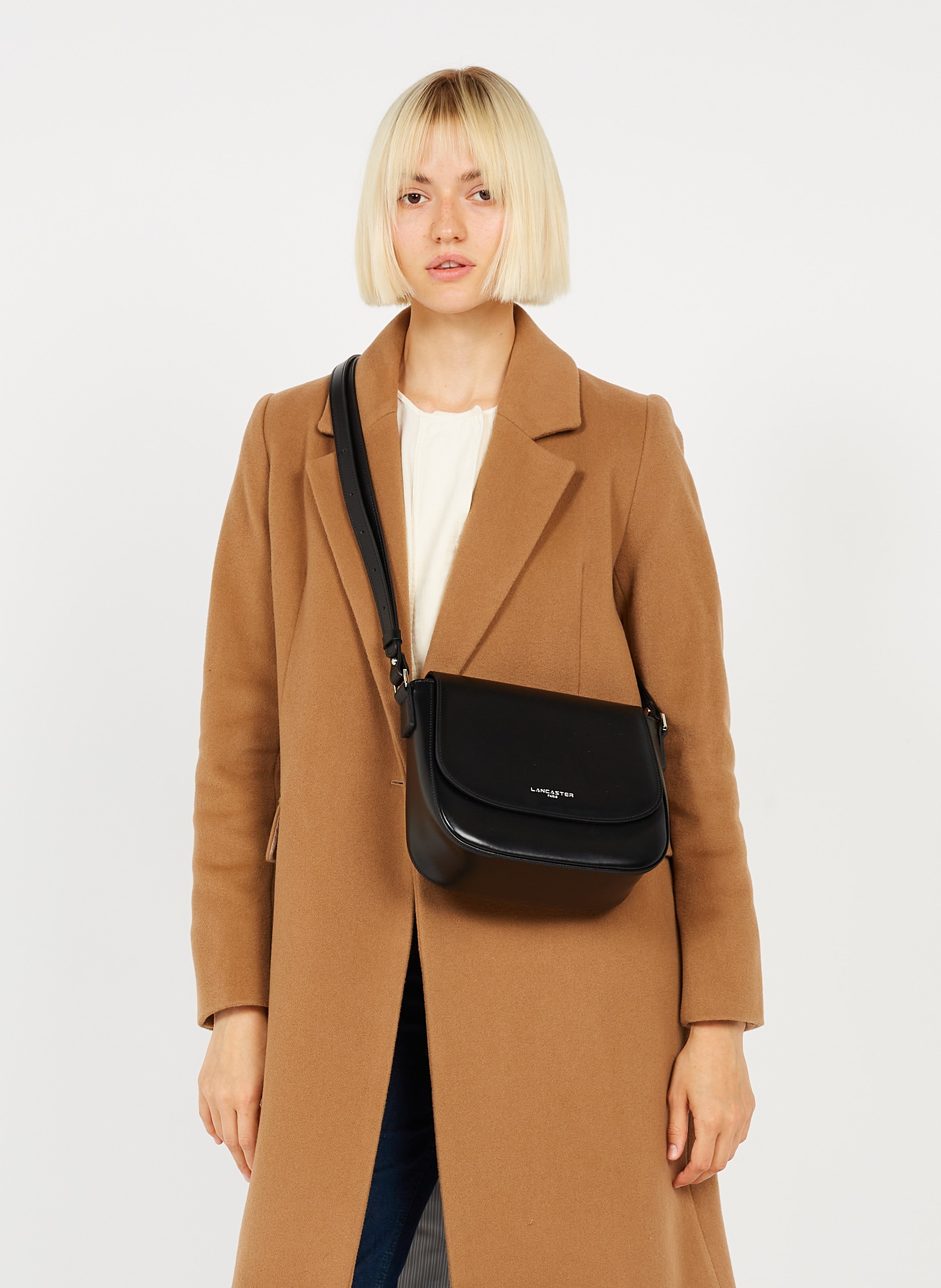 Bolso Al Hombro De Lisa Noir Lancaster Paris - Mujer | Place des Tendances