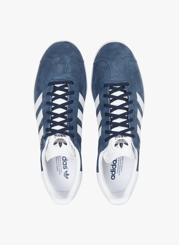 Gazelle En Cuir Gazelle Collegiate Navy white gold Met Adidas Homme BB5478 CONAVY WHITE GOLDMT COLLEGIATE NAVY WHITE GOLD MET Place des Tendances