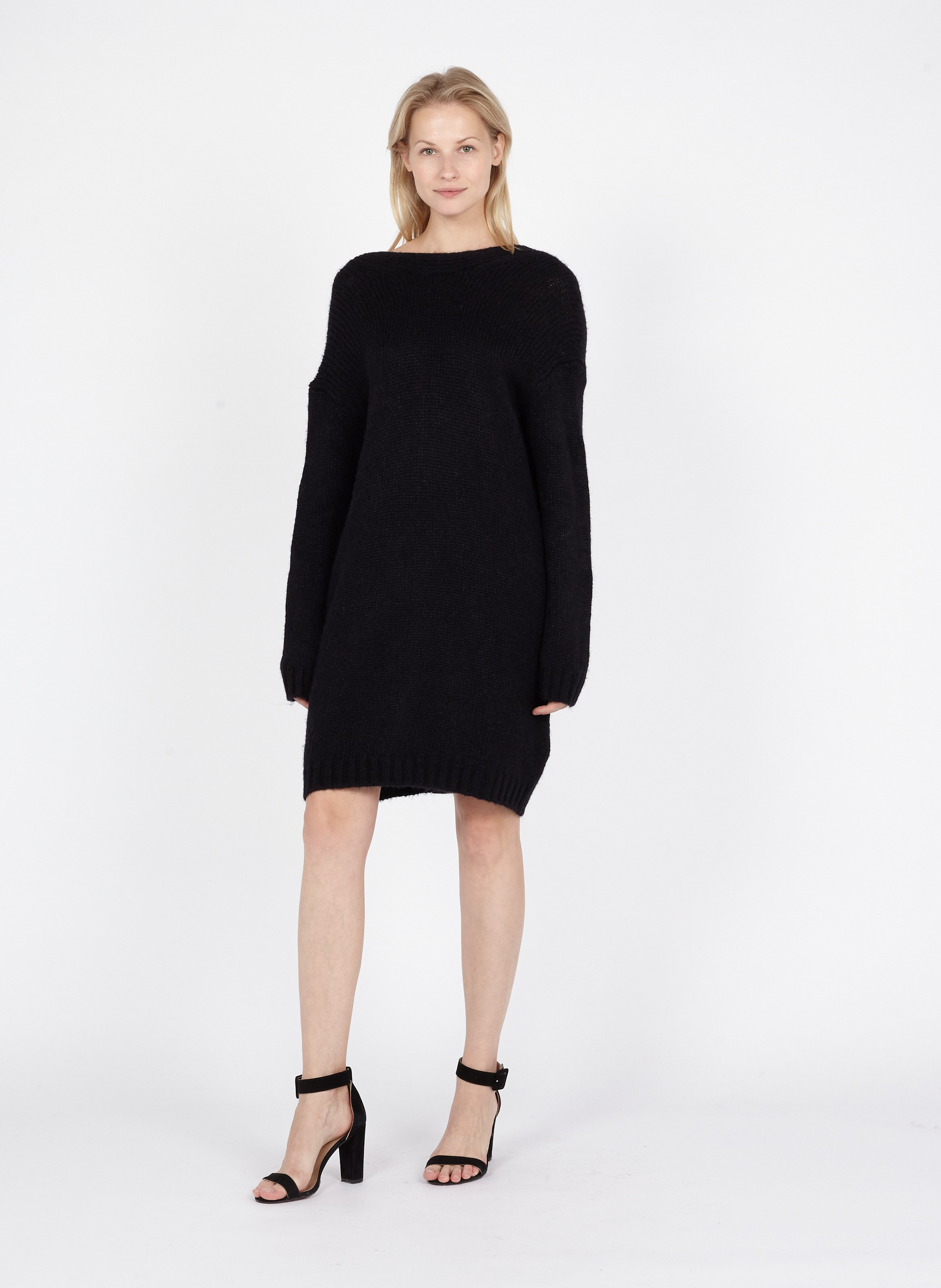 robe pull decolleté