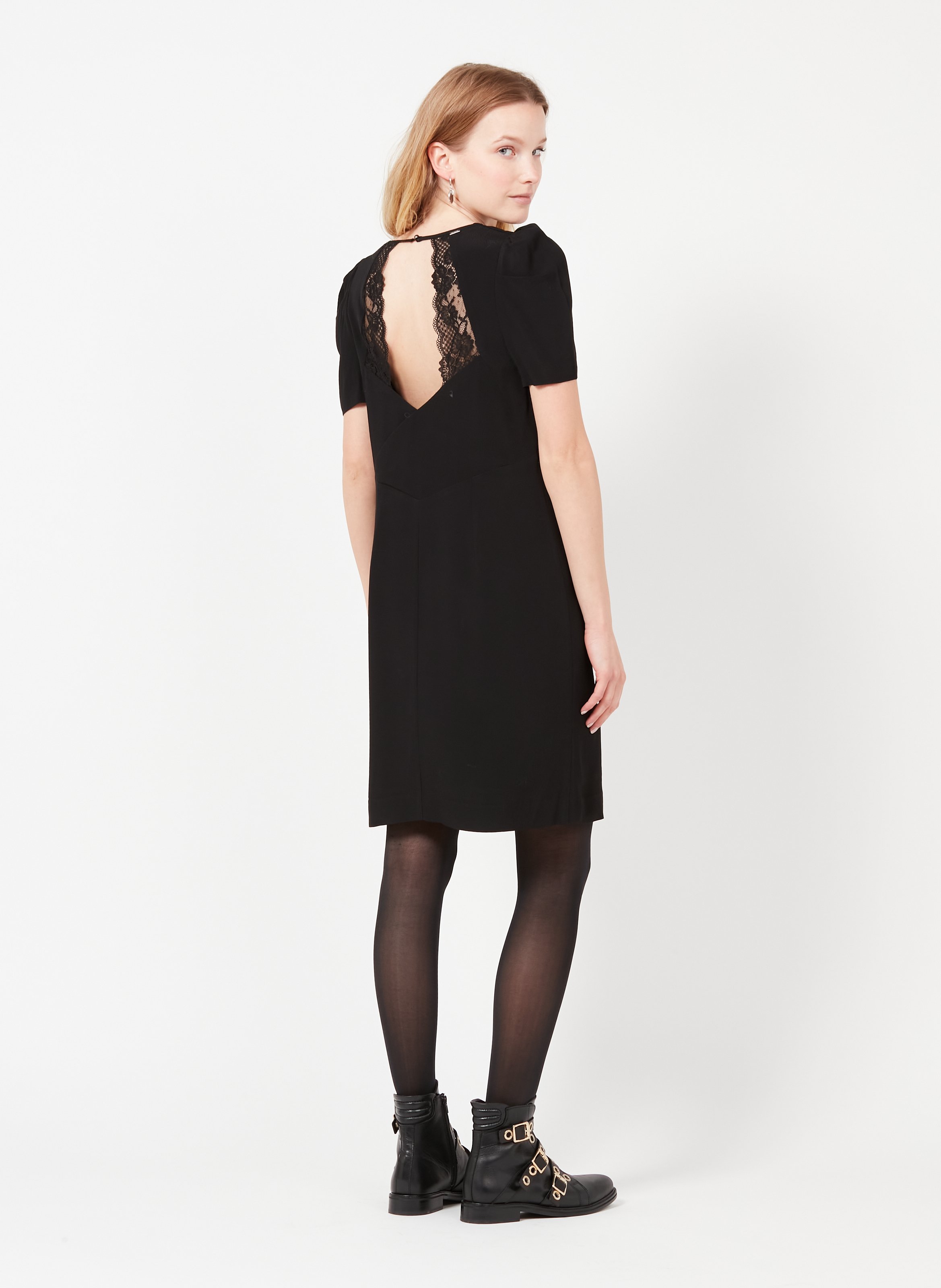 robe noire col v