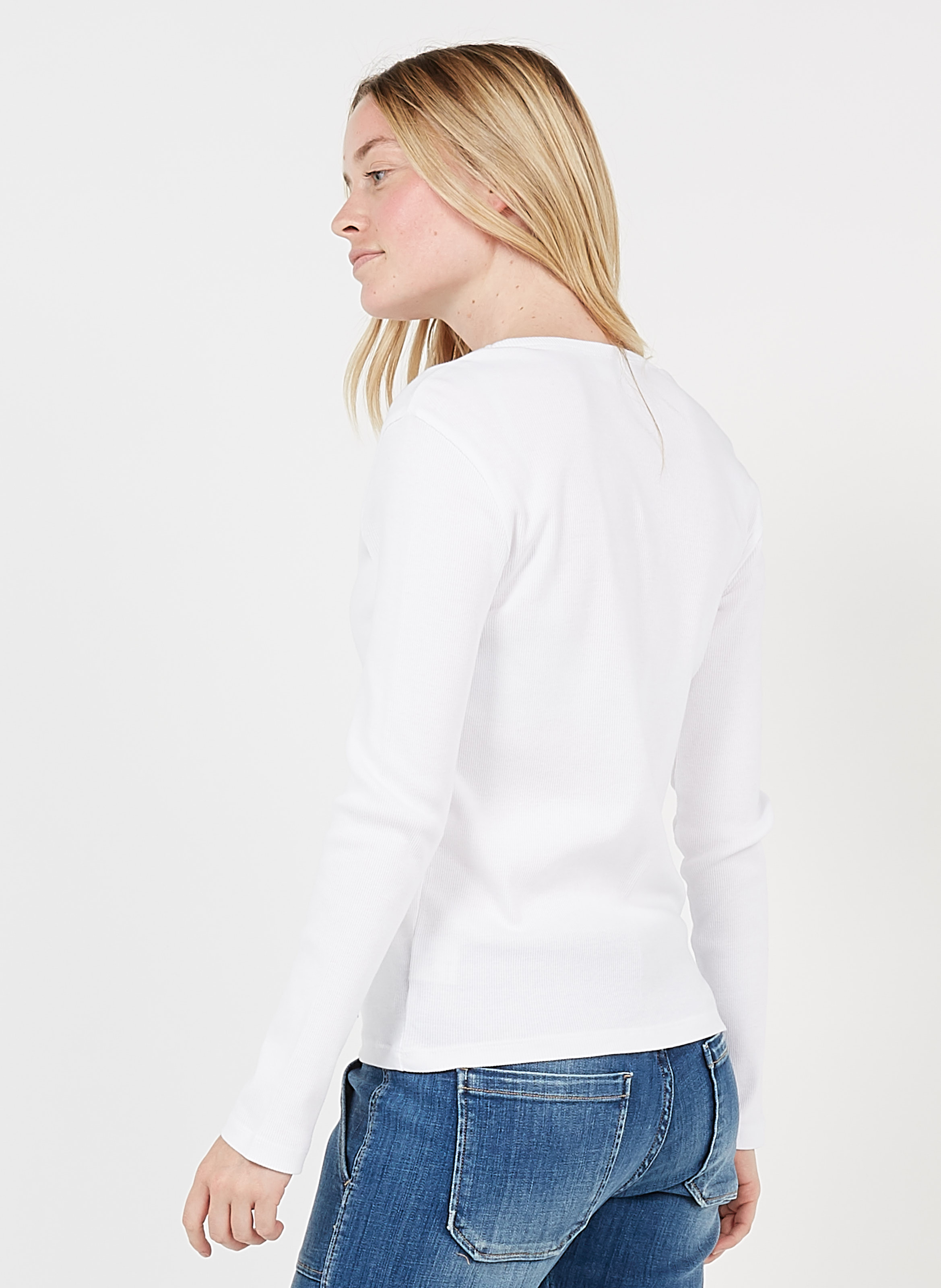 Teeshirt Col V En Coton Blanc Lacoste Femme Place des Tendances