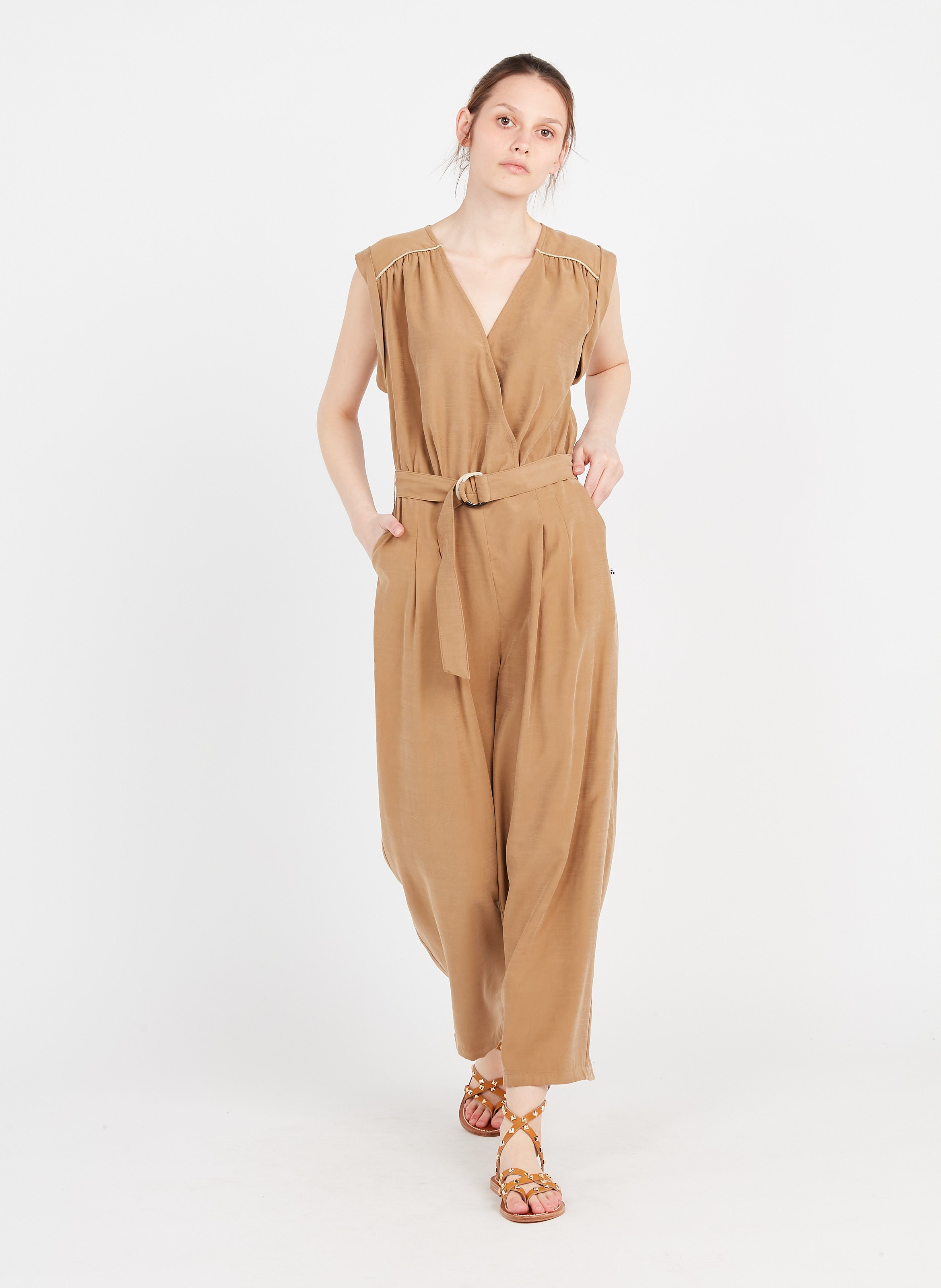 Lot De 8 Vêtements Femme Taille XL / 40 - Marques Le Temps Des Cerises, Naf Naf, Yessica, Camaïeu, Occasion