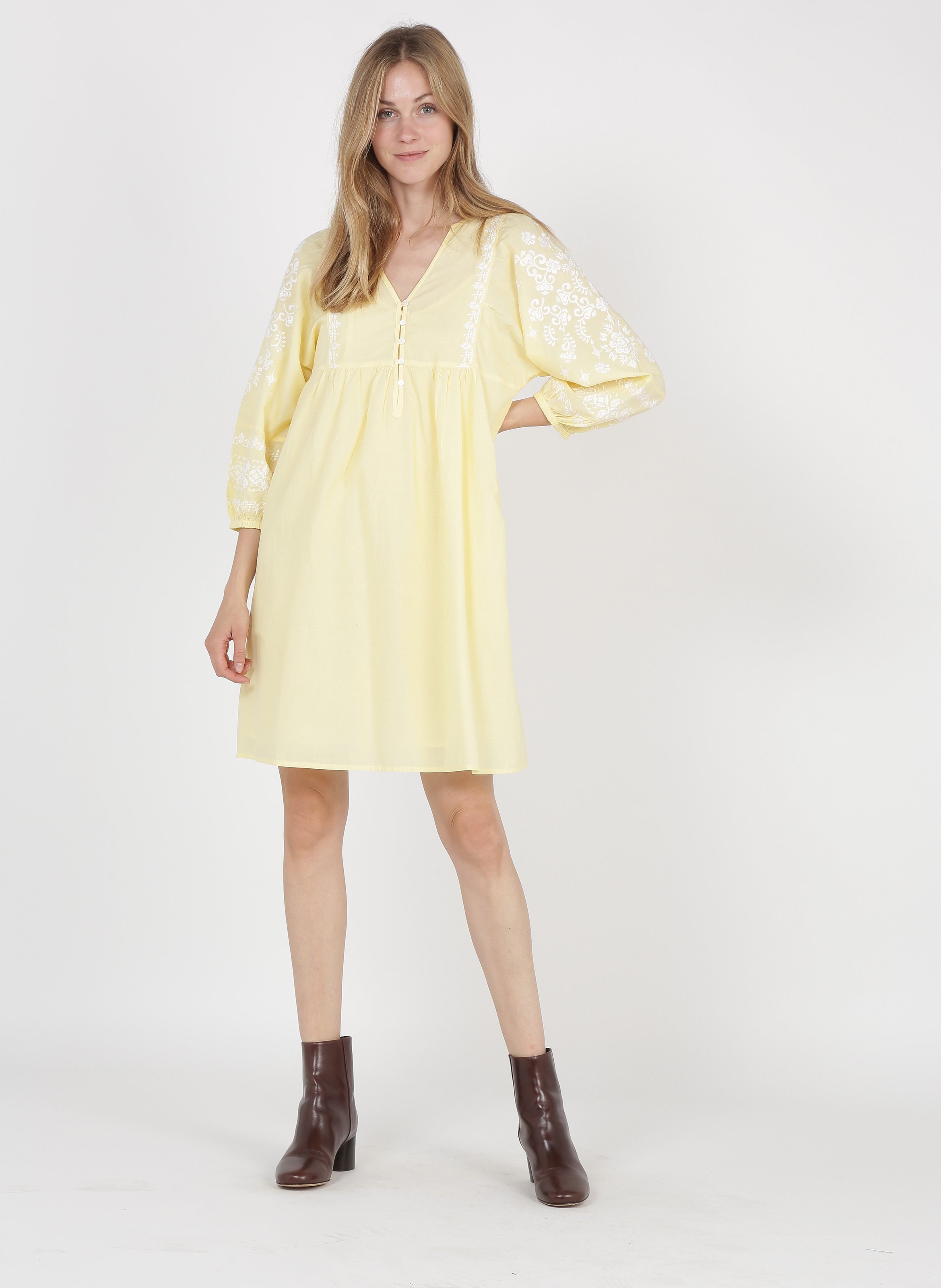 robe jaune 123