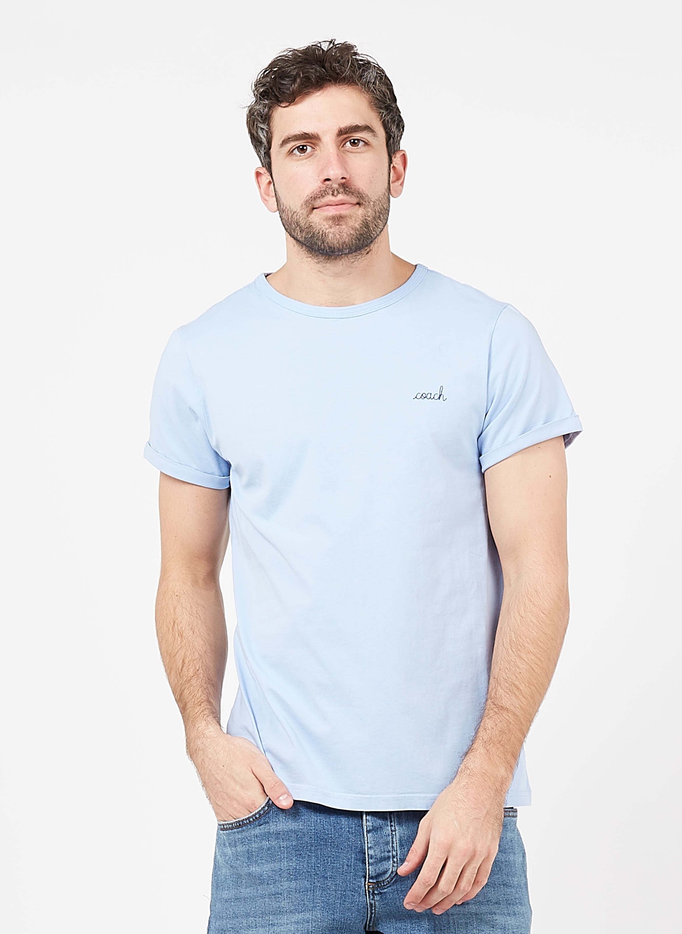 Tee Shirt Col Rond Regular Fit En Coton Bio Brode Coach Sky Blue Maison Labiche Homme Place Des Tendances