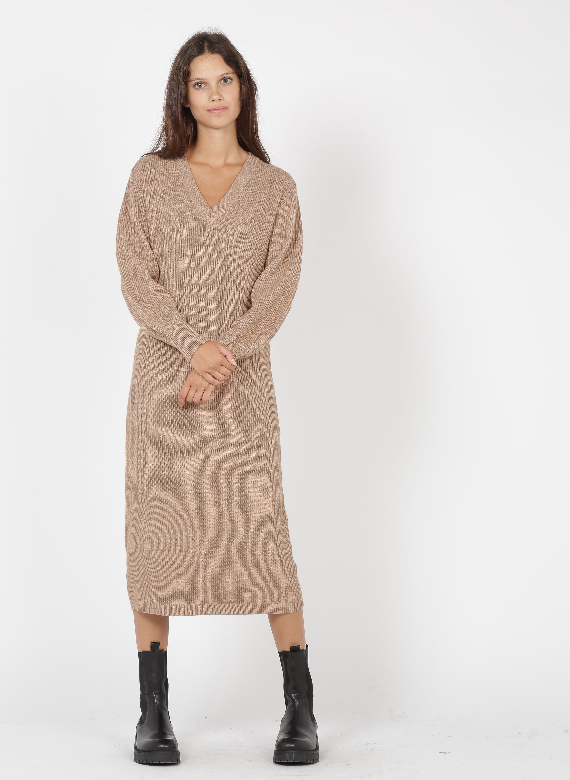 robe pull beige