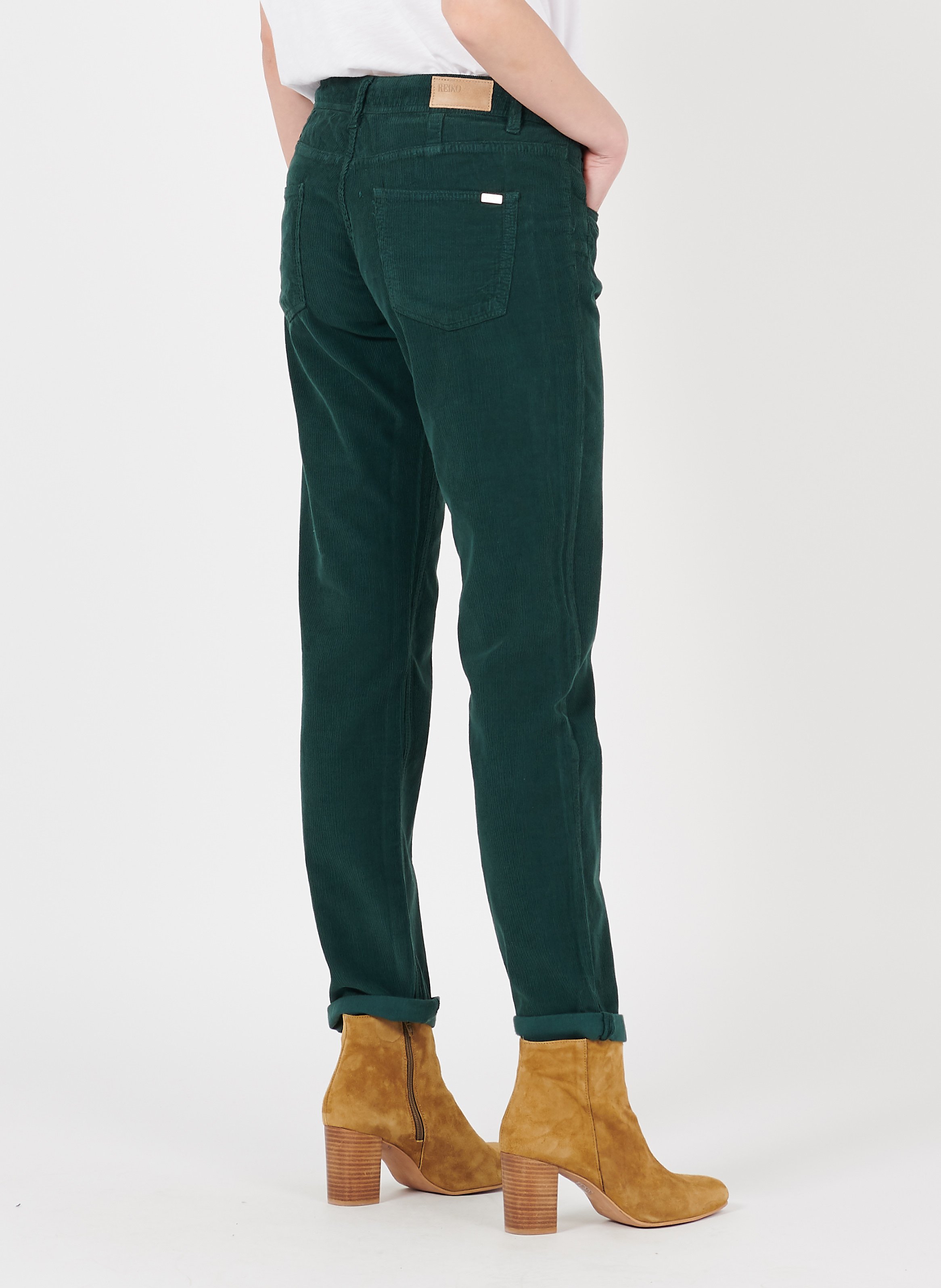 Pantalon Droit En Velours Côtelé Vert Sapin Reiko Femme Place des Tendances