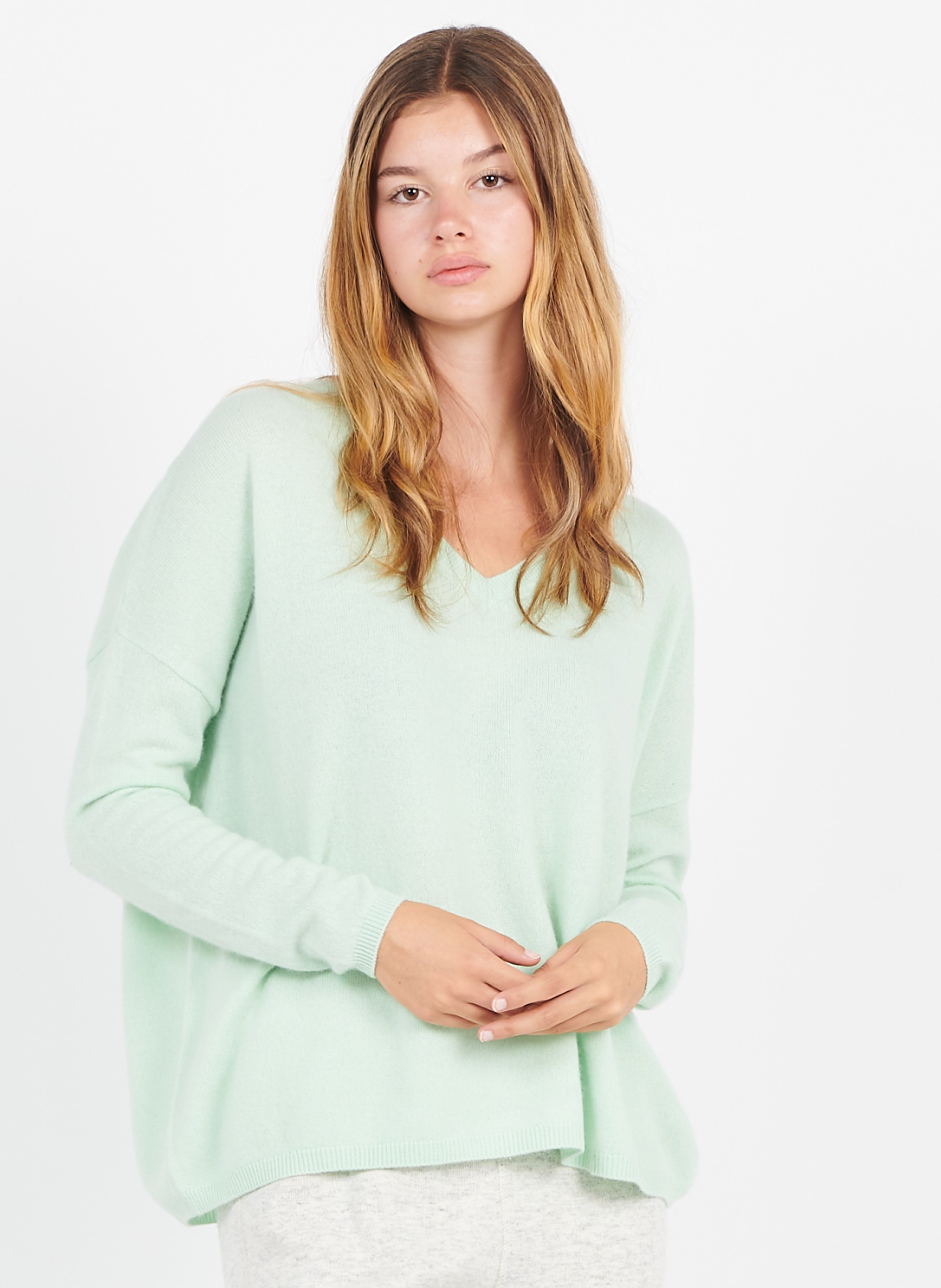 Pull Femme Sud Express Col V - Imprimé Léopard Sur Fond Bleu - Taille 38 (M) - Occasion Très Bon État (TBE)