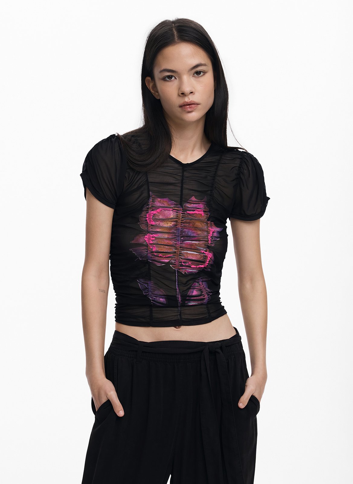 Top ajusté col rond imprimé DESIGUAL Noir