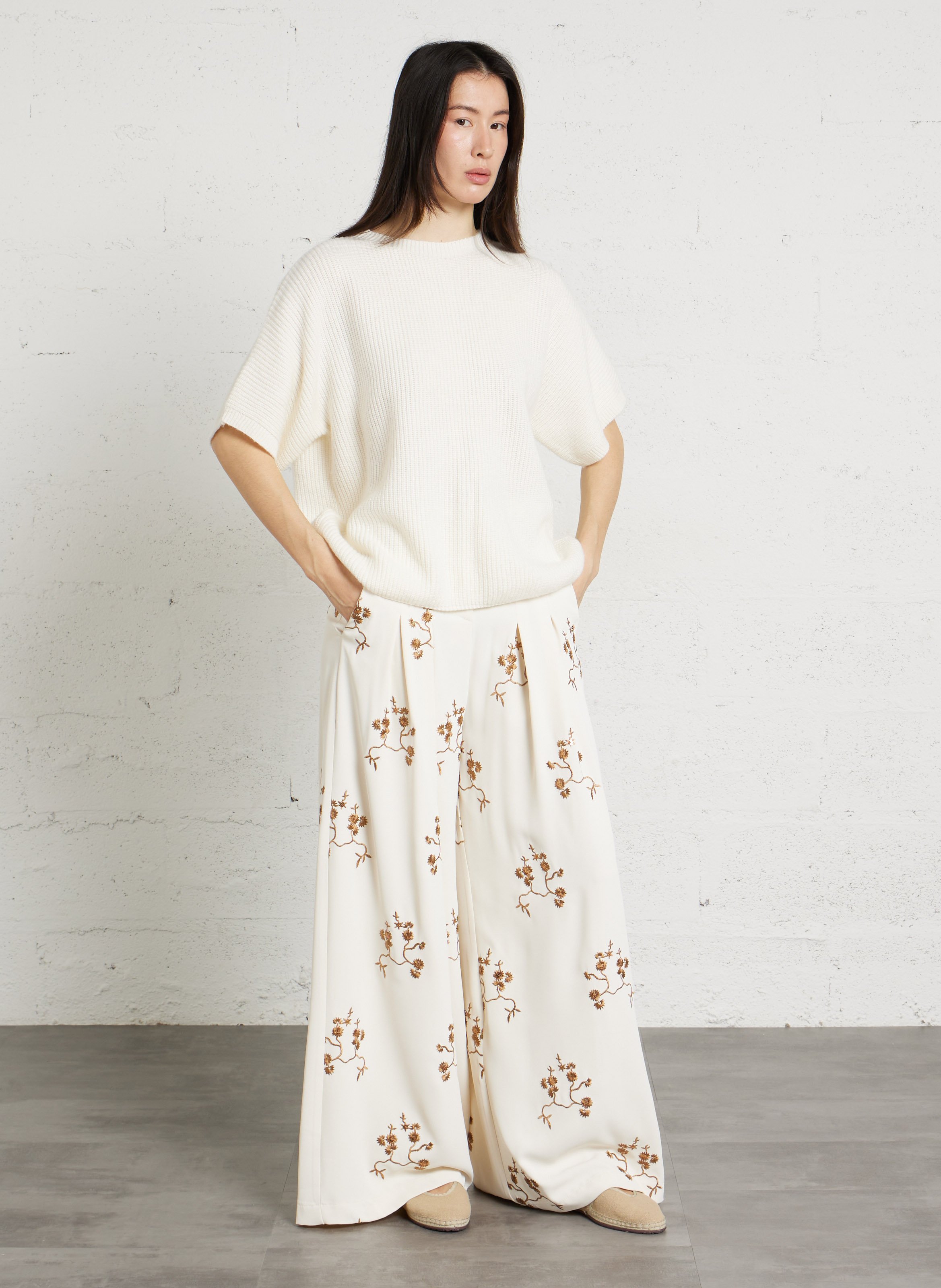 Weite, bestickte Hose IMPERIAL Beige