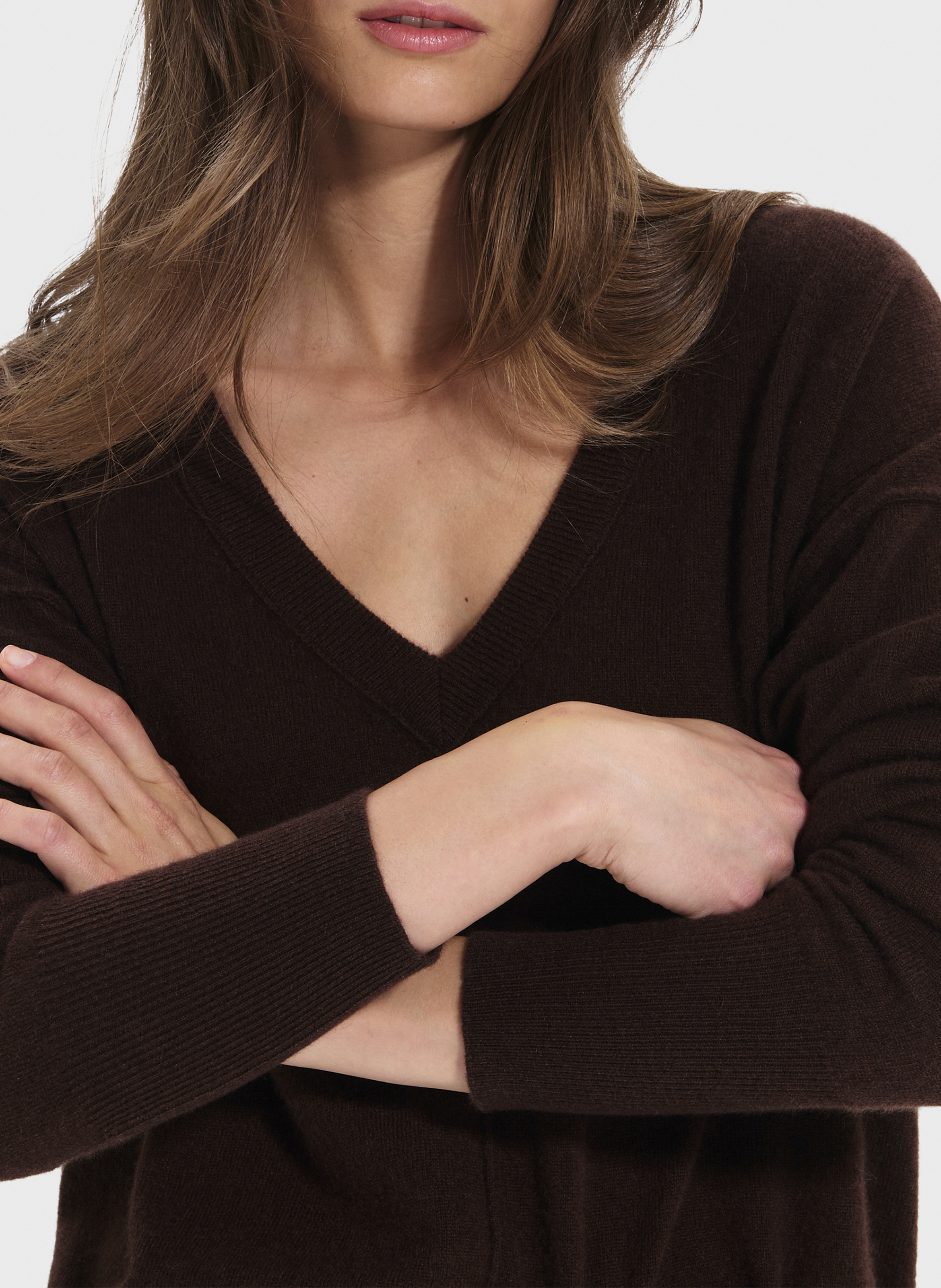 V-neck straight-cut sweater ZAPA Brown