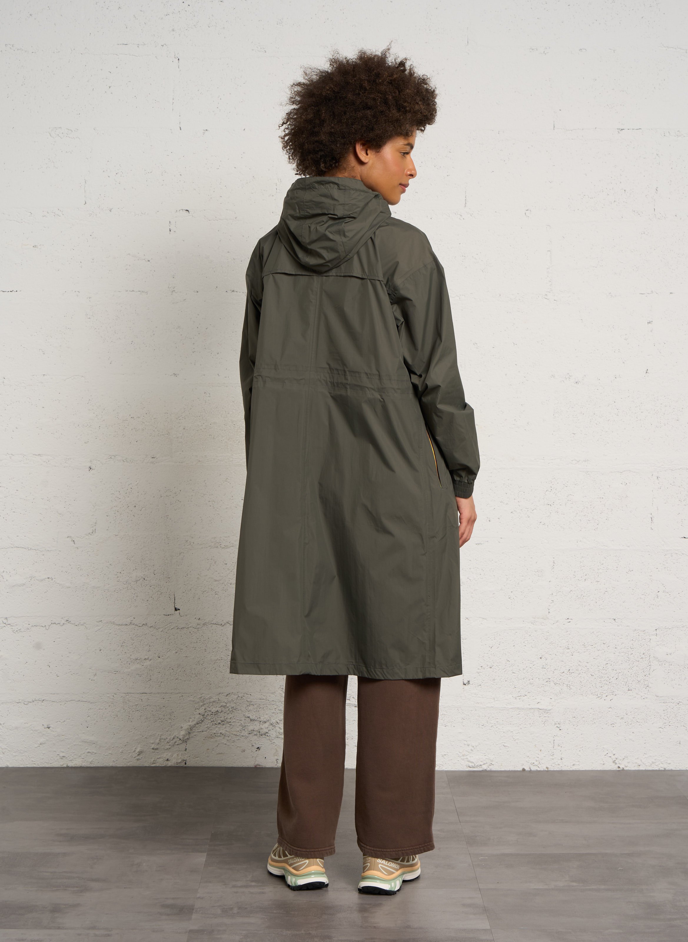 Windbreaker Jacke mit Kapuze in mittlerer Länge K-WAY Grun