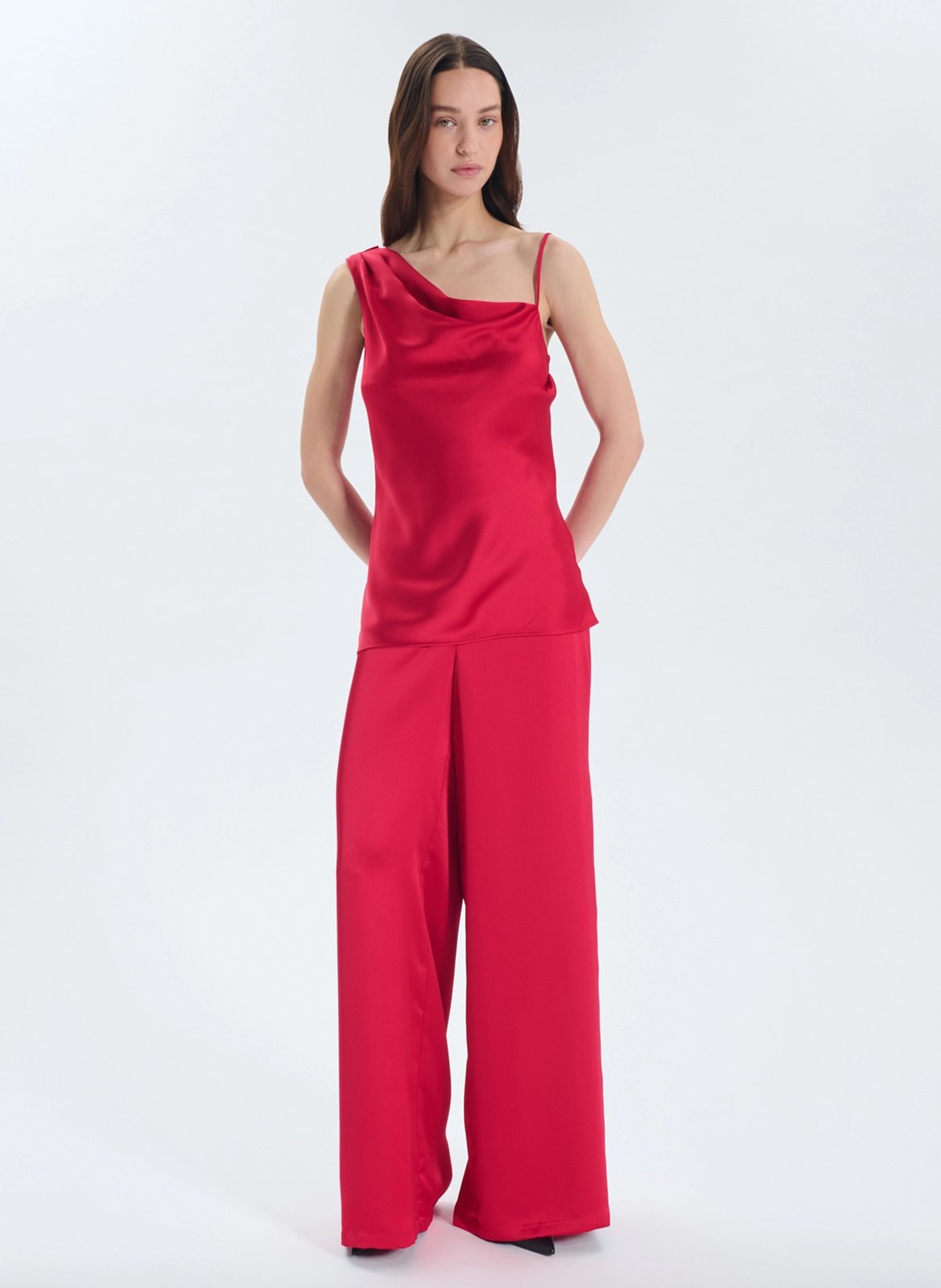 Asymmetrisches Top aus einfarbigem Satin ZAPA Rot