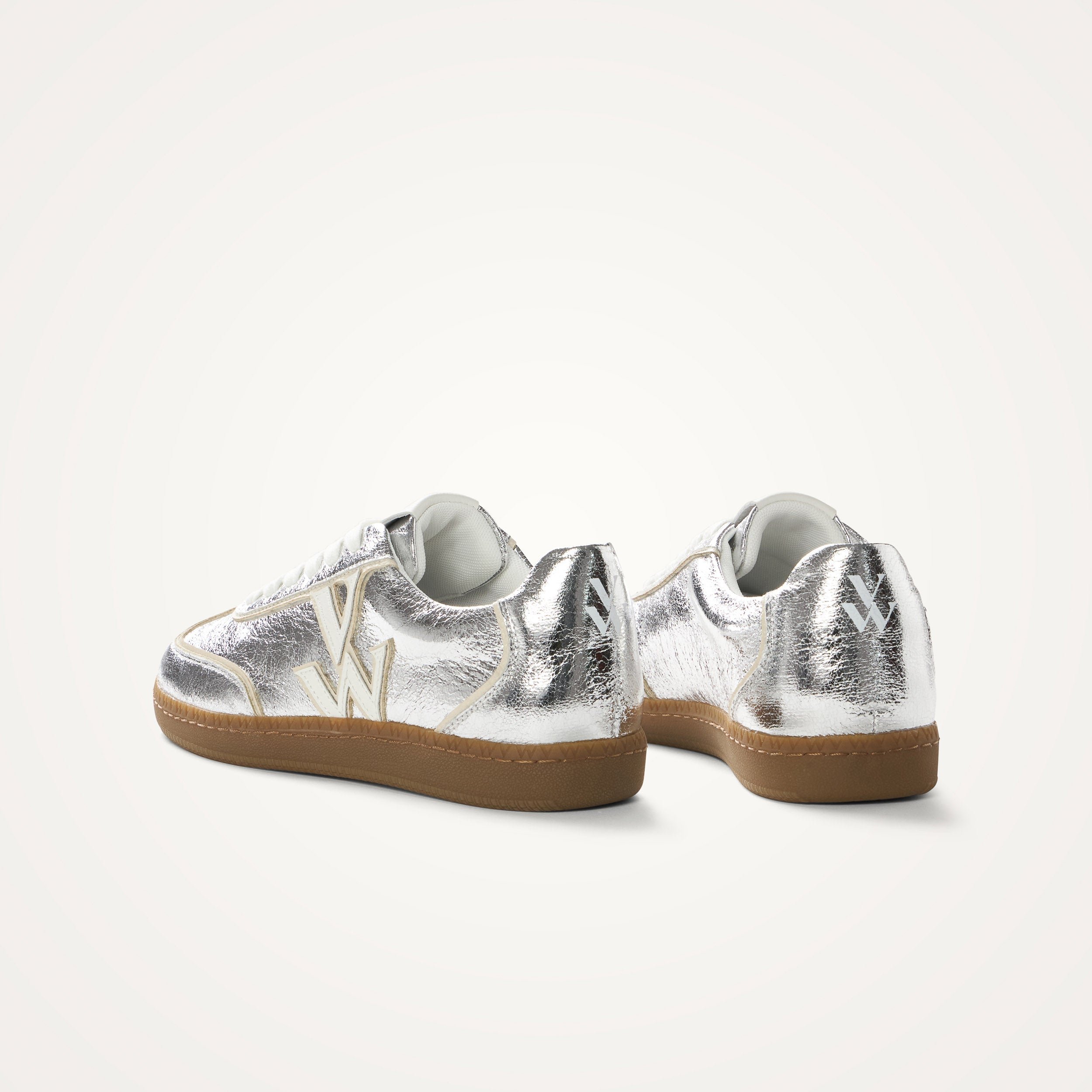 Baskets basses rétro à lacets VANESSA WU Argent