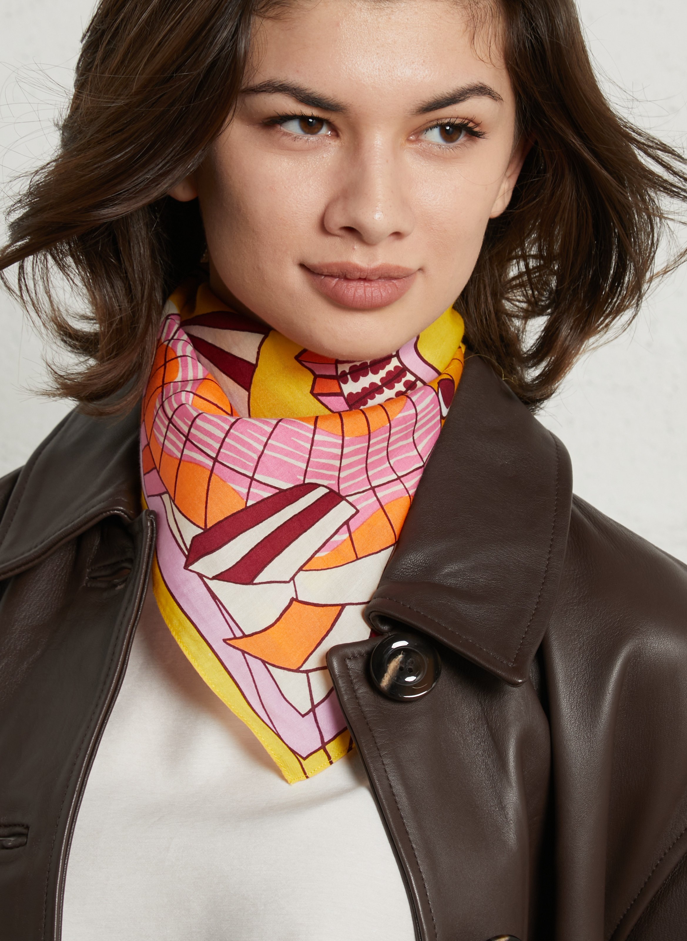 Carré imprimé en coton et soie INOUI EDITIONS