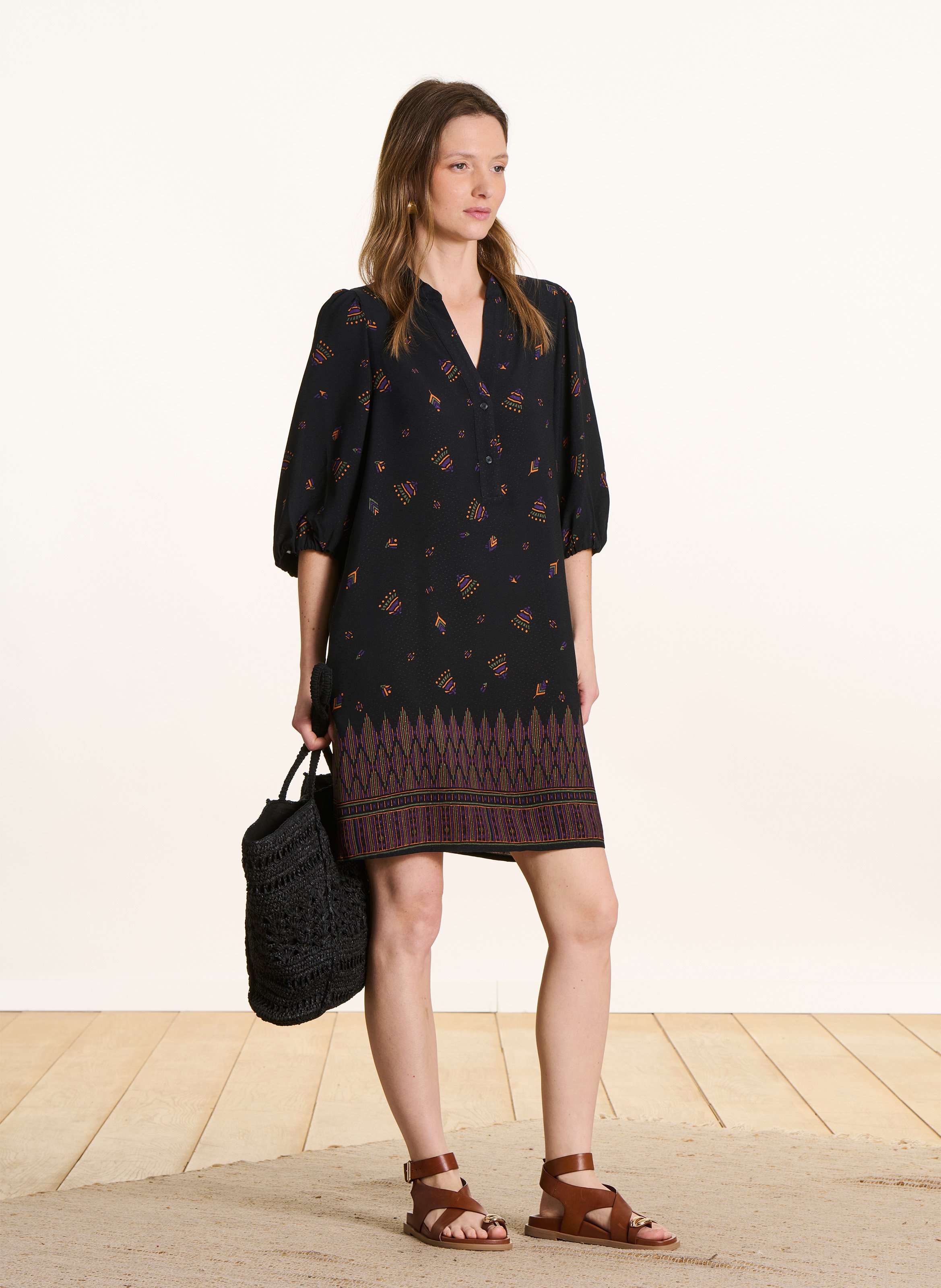 Robe courte col tunisien  LA FEE MARABOUTEE Noir