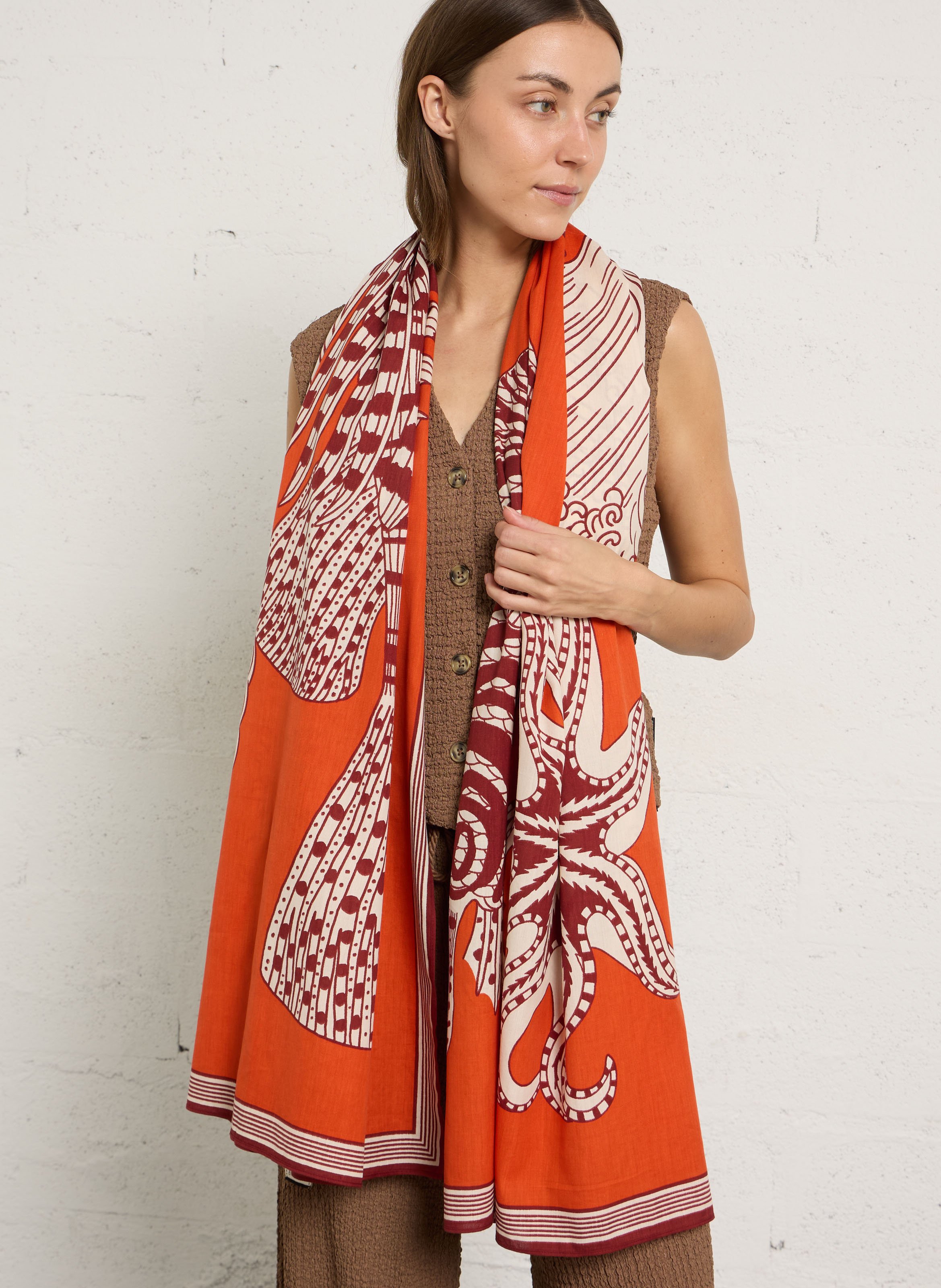 Foulard imprimé poissons en coton mélangé INOUI EDITIONS