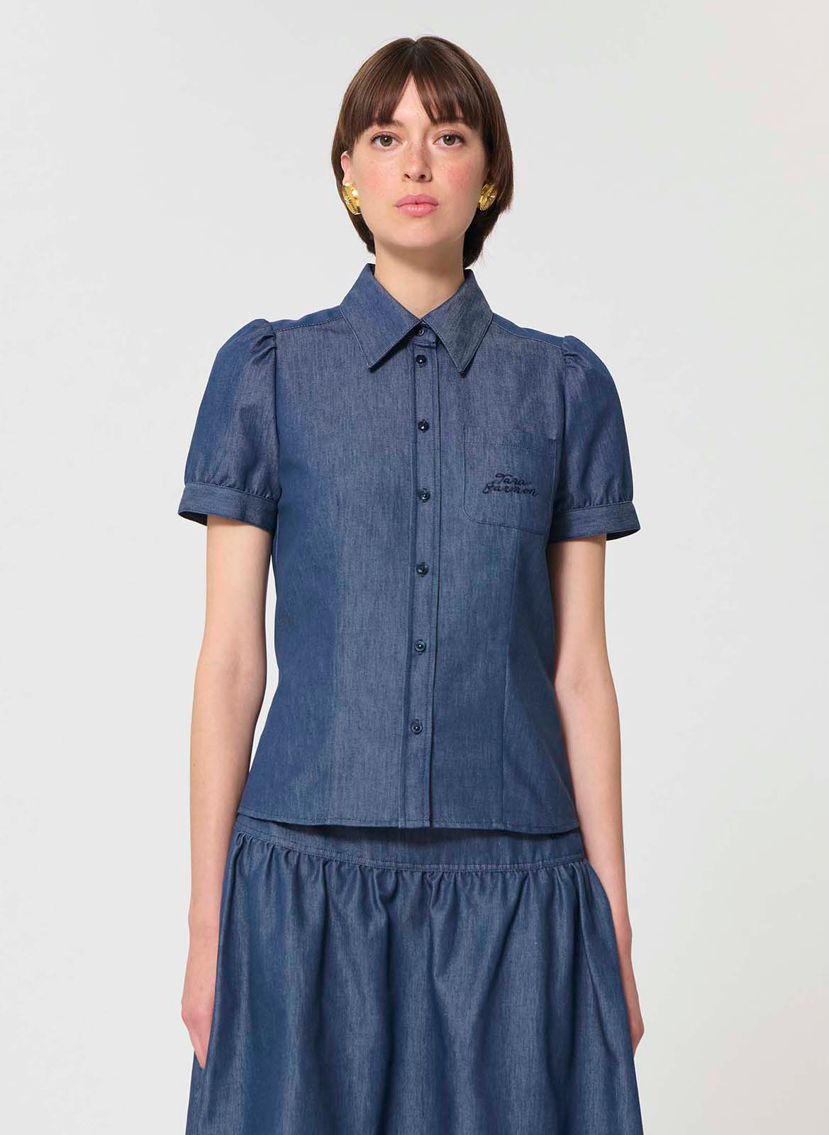 Taillierte Jeanshemd in leichtem Denim TARA JARMON Blau