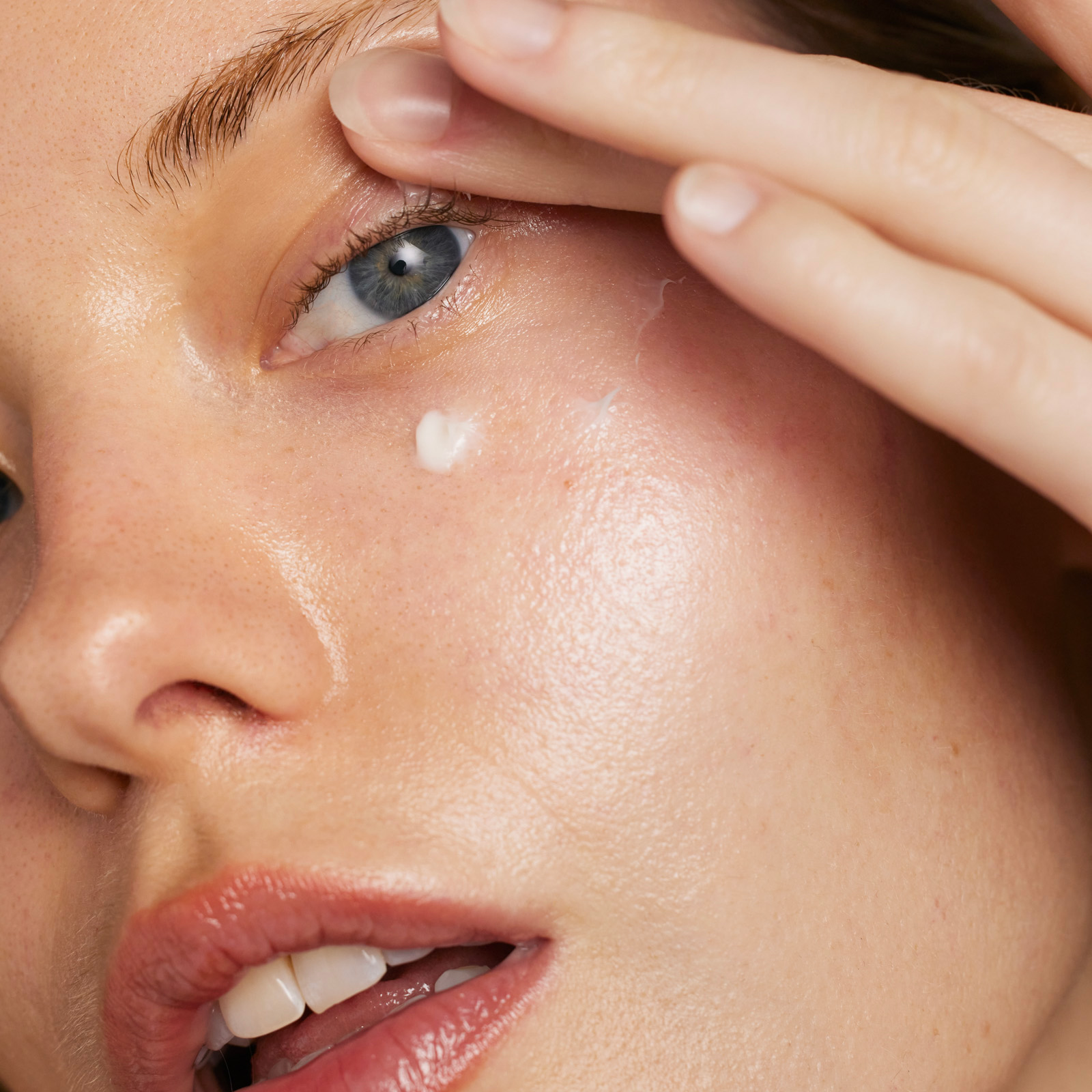 Phyto Nature Lifting Eye Cream DERMALOGICA No color