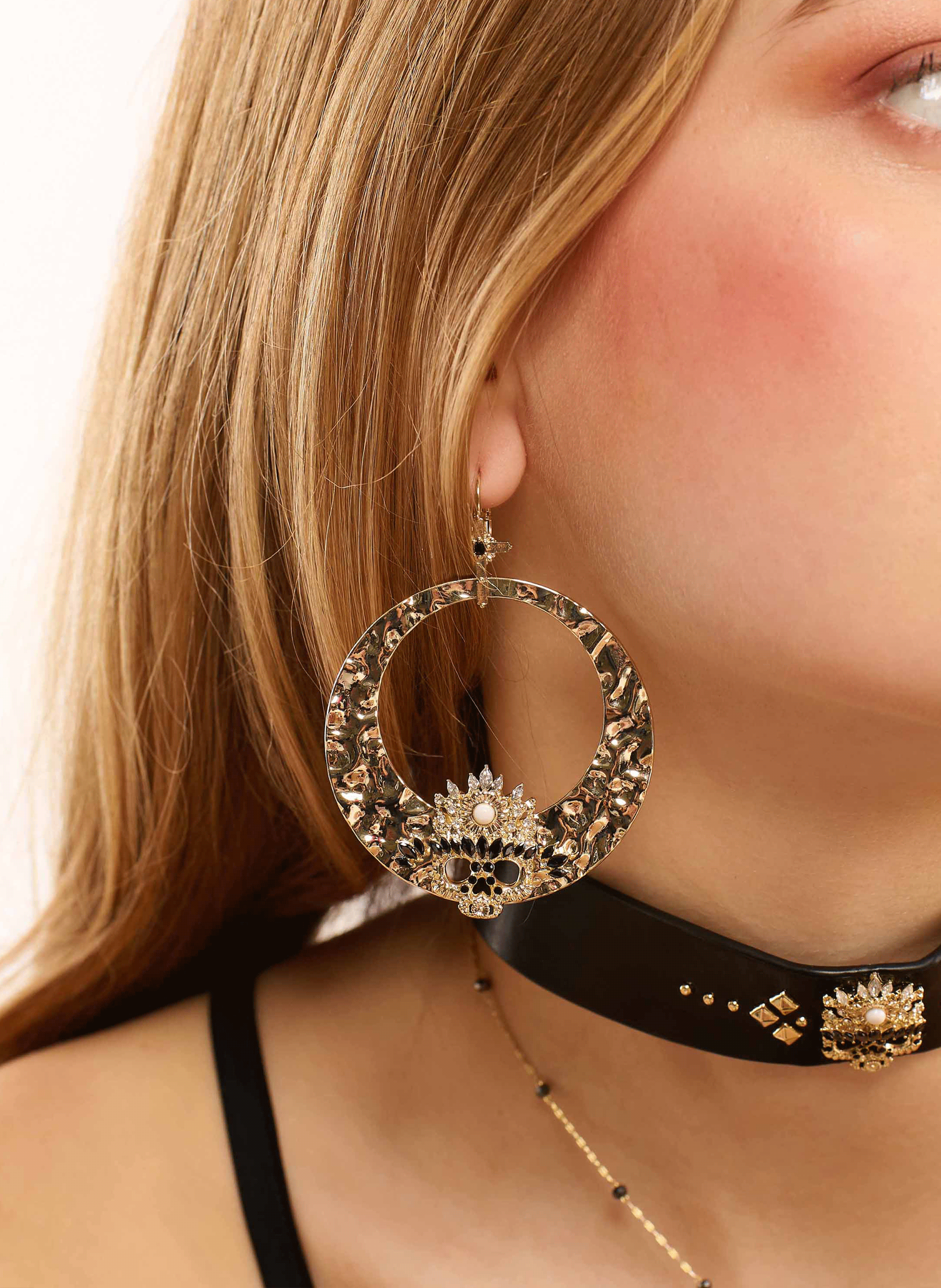 Earrings for pierced ears with cabochon and rhinestones HIPANEMA Golden