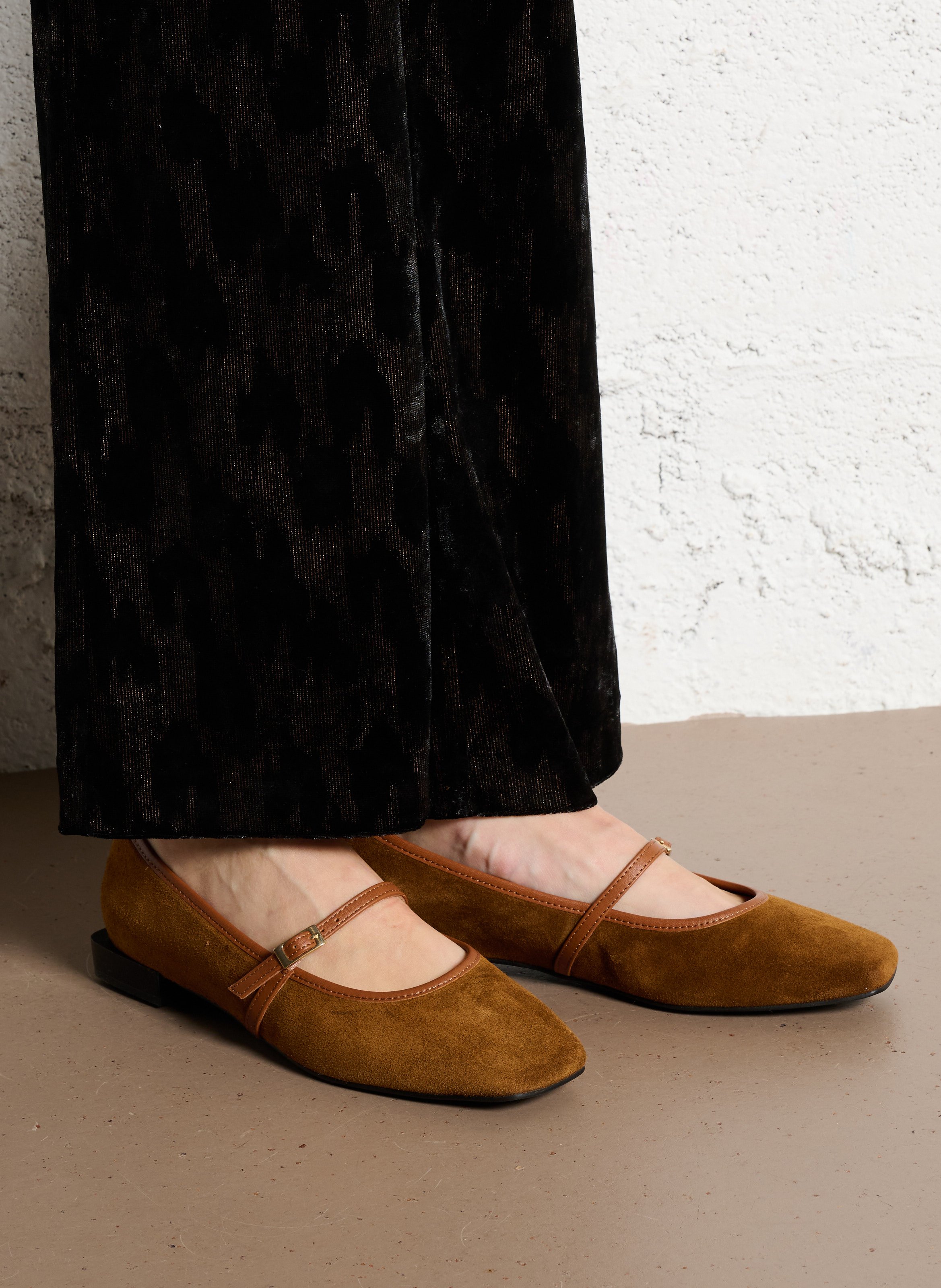 Suede ballet pumps ANGEL ALARCON Brown