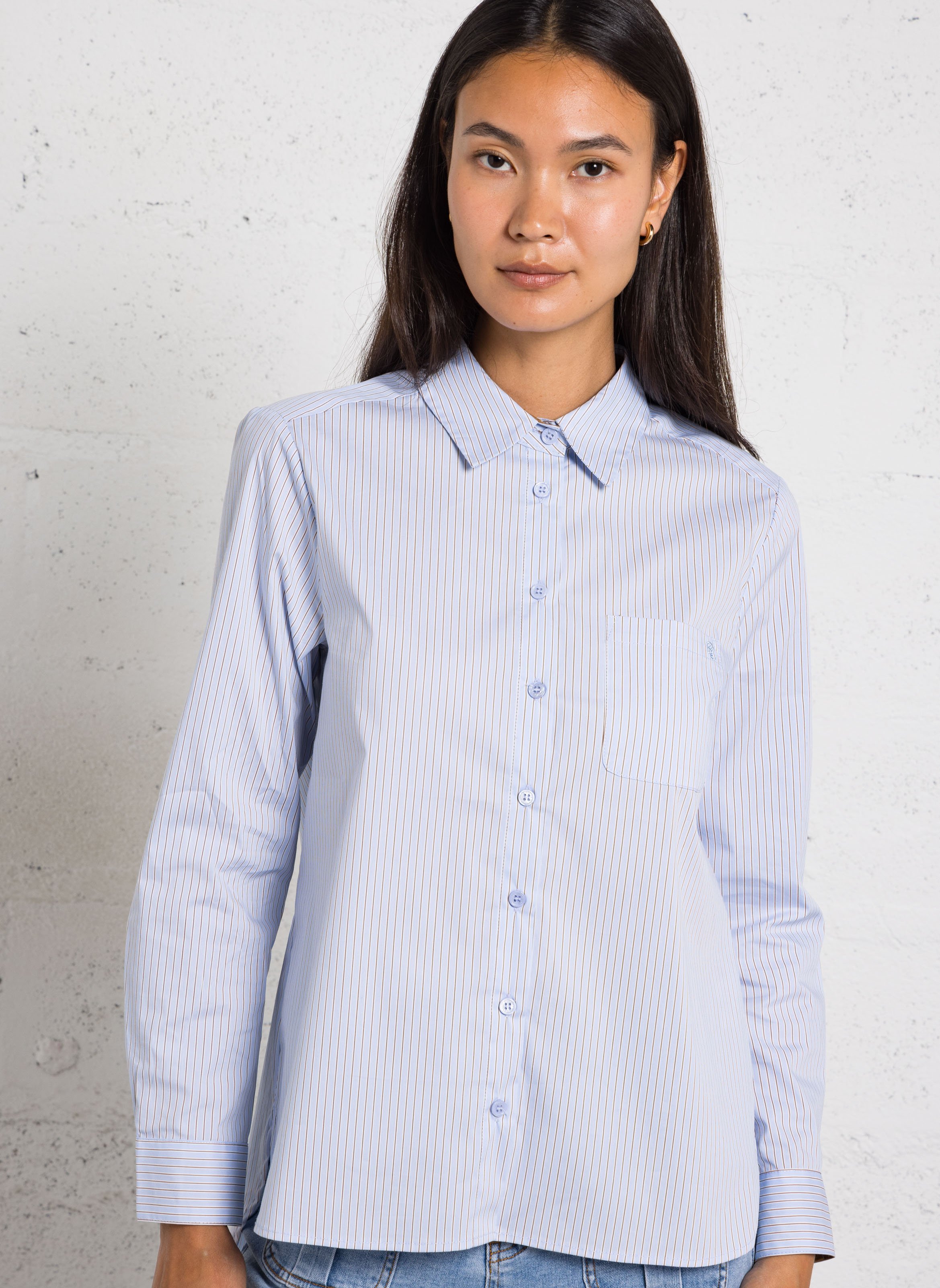 Classic-collar plain straight-cut shirt LA PETITE ETOILE