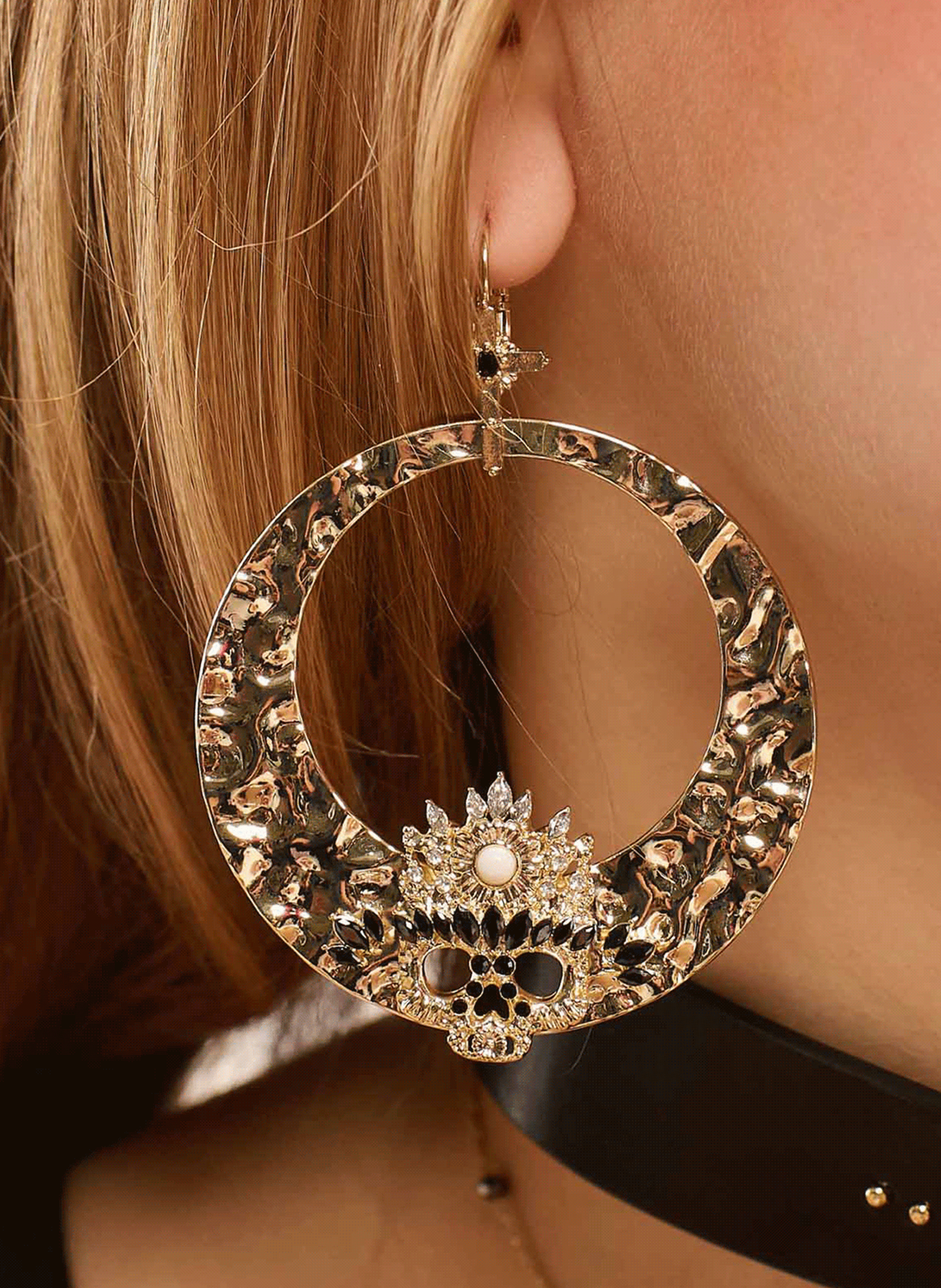 Earrings for pierced ears with cabochon and rhinestones HIPANEMA Golden