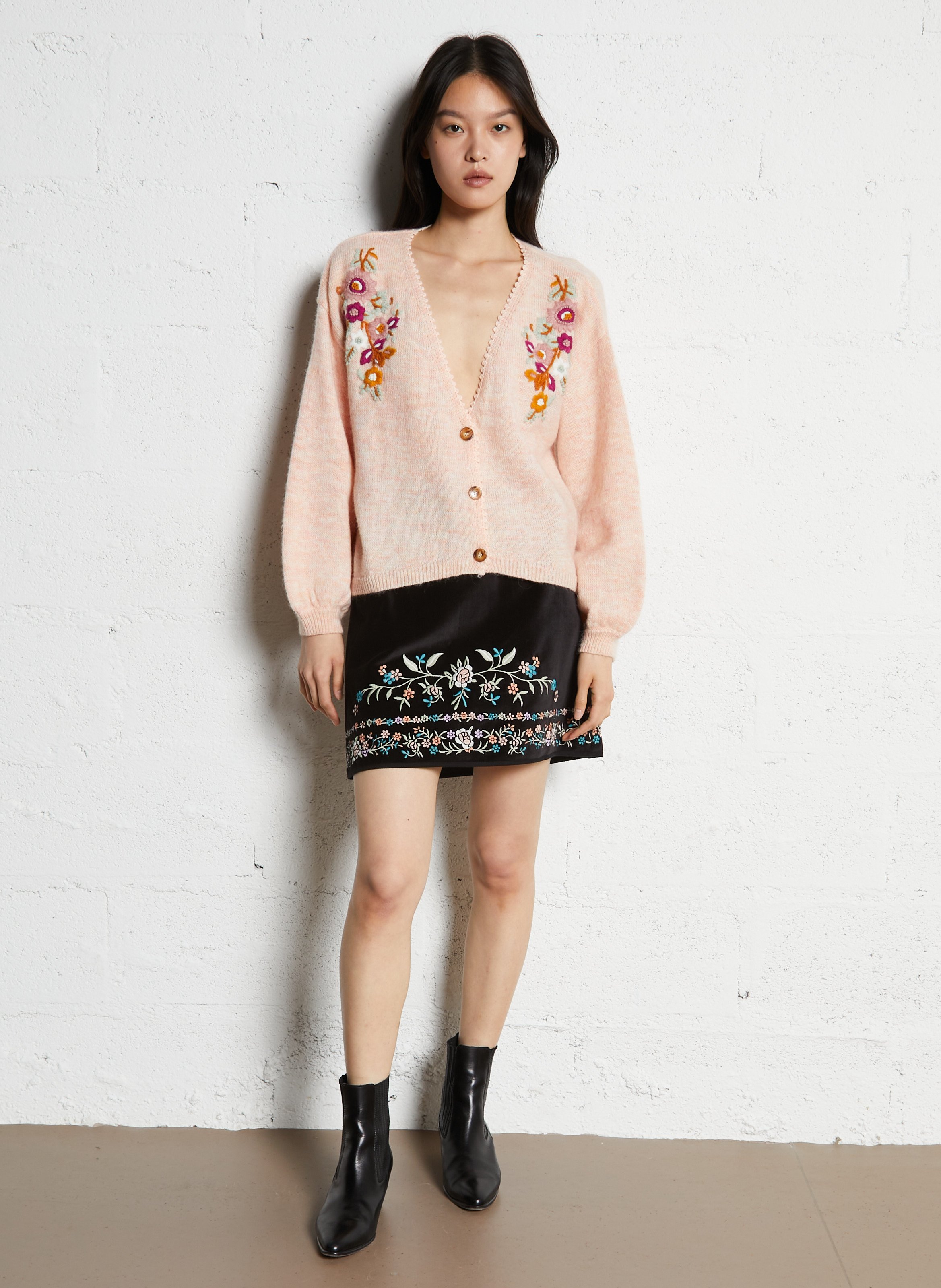 Oversized cardigan with floral embroidery LOUISE MISHA Pink