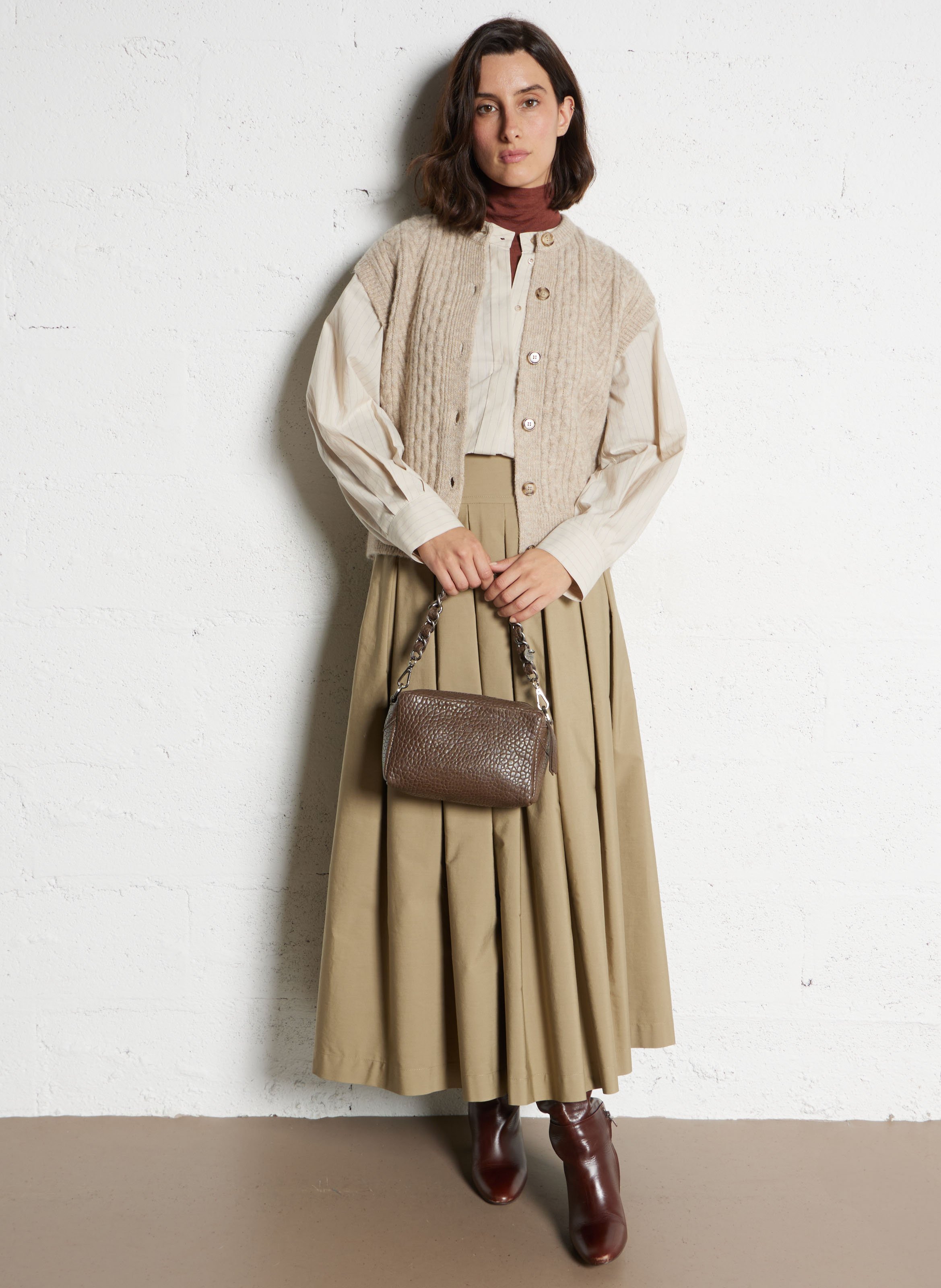 Leren schoudertas met motief in reliëf MILA LOUISE Kaki