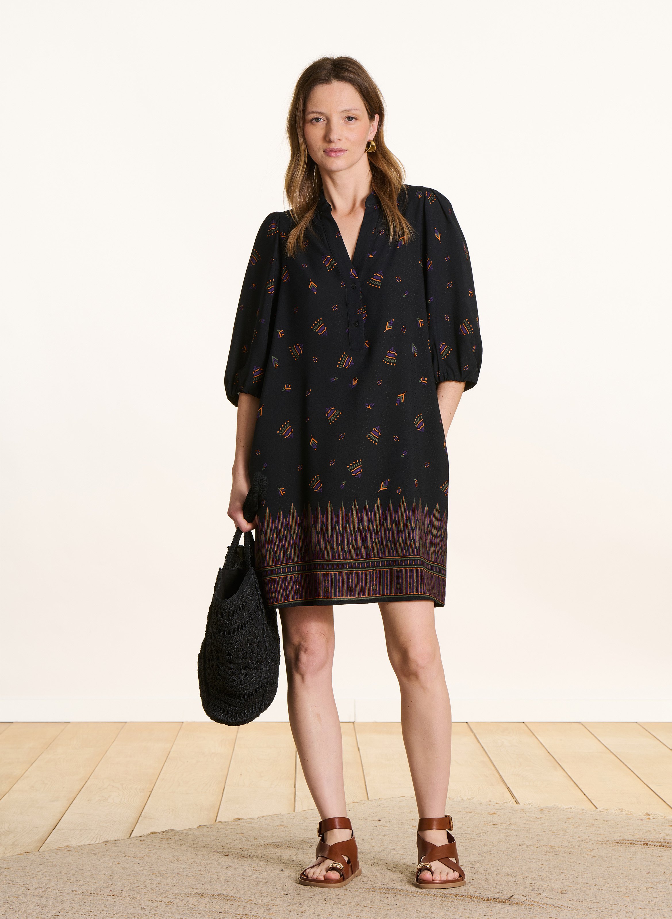 Robe courte col tunisien  LA FEE MARABOUTEE Noir