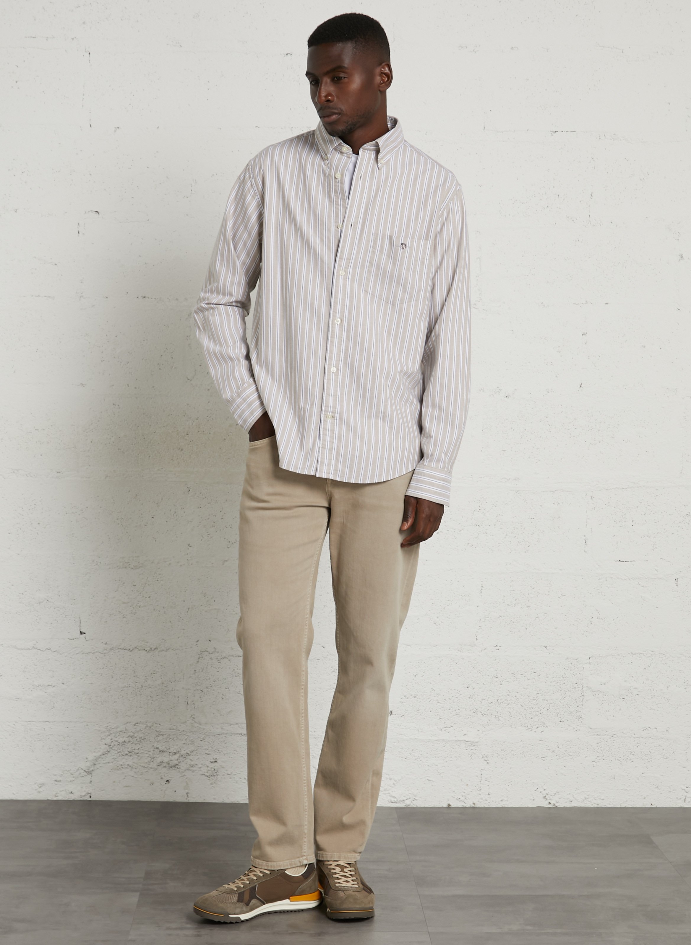 Chemise col américain rayée en coton GANT Beige